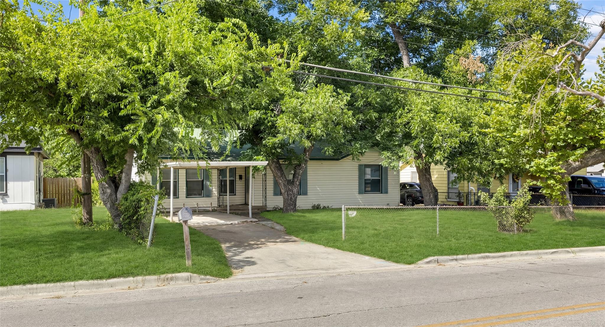 803 Avenue G Ave — photo 4