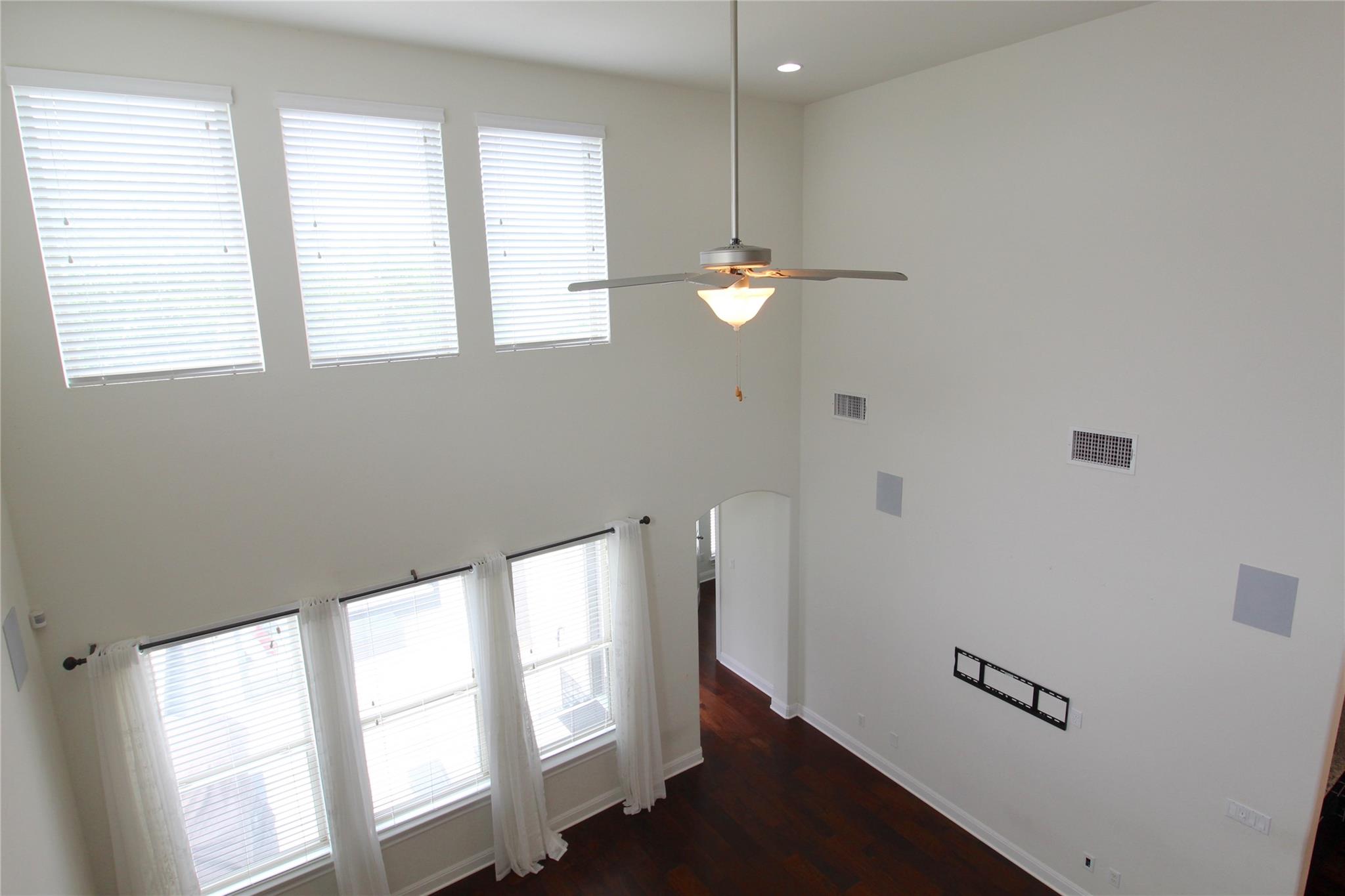 5800 Viejo DR — photo 4