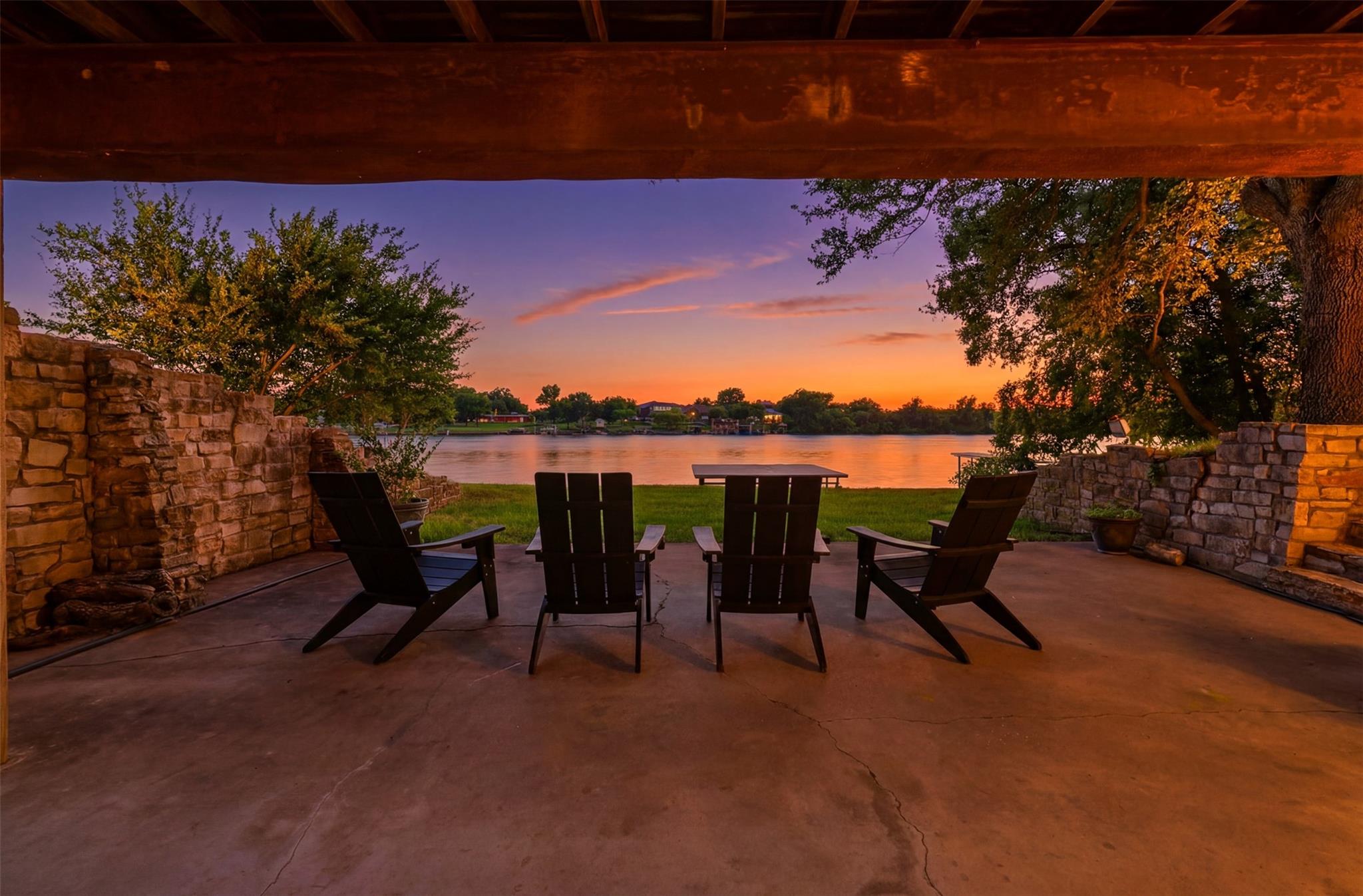 3000 River Oaks DR — photo 3