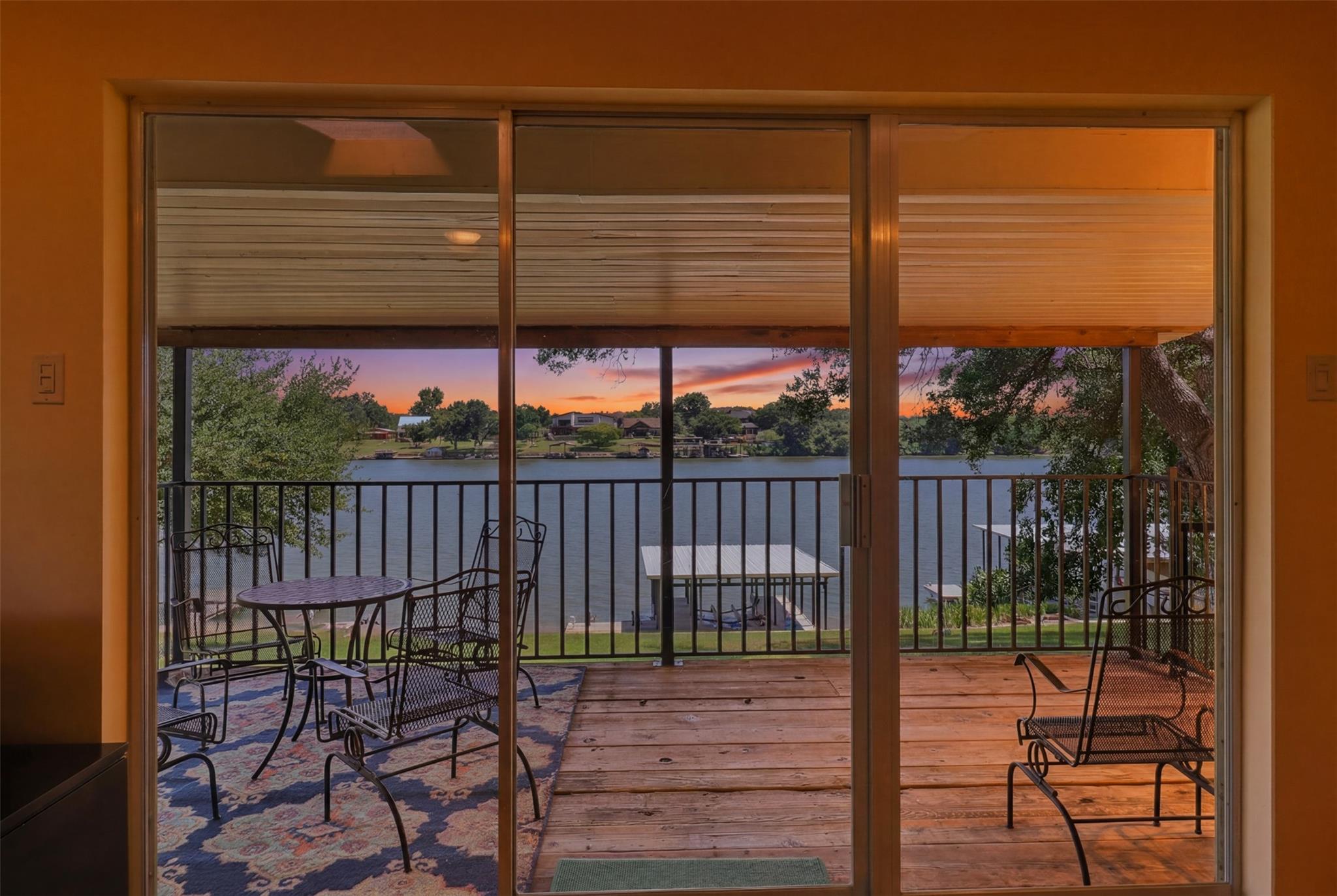 3000 River Oaks DR — photo 4