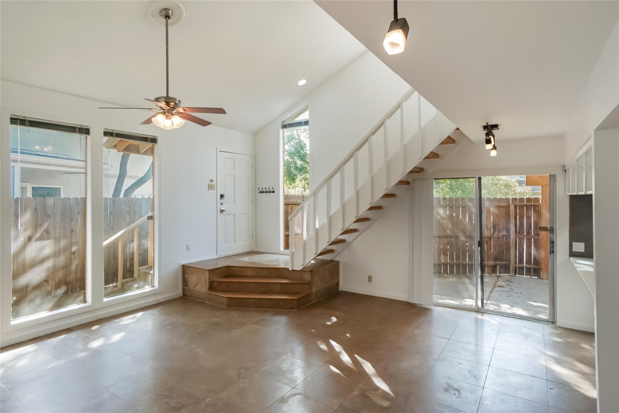1122 Hollow Creek DR #1 — photo 3