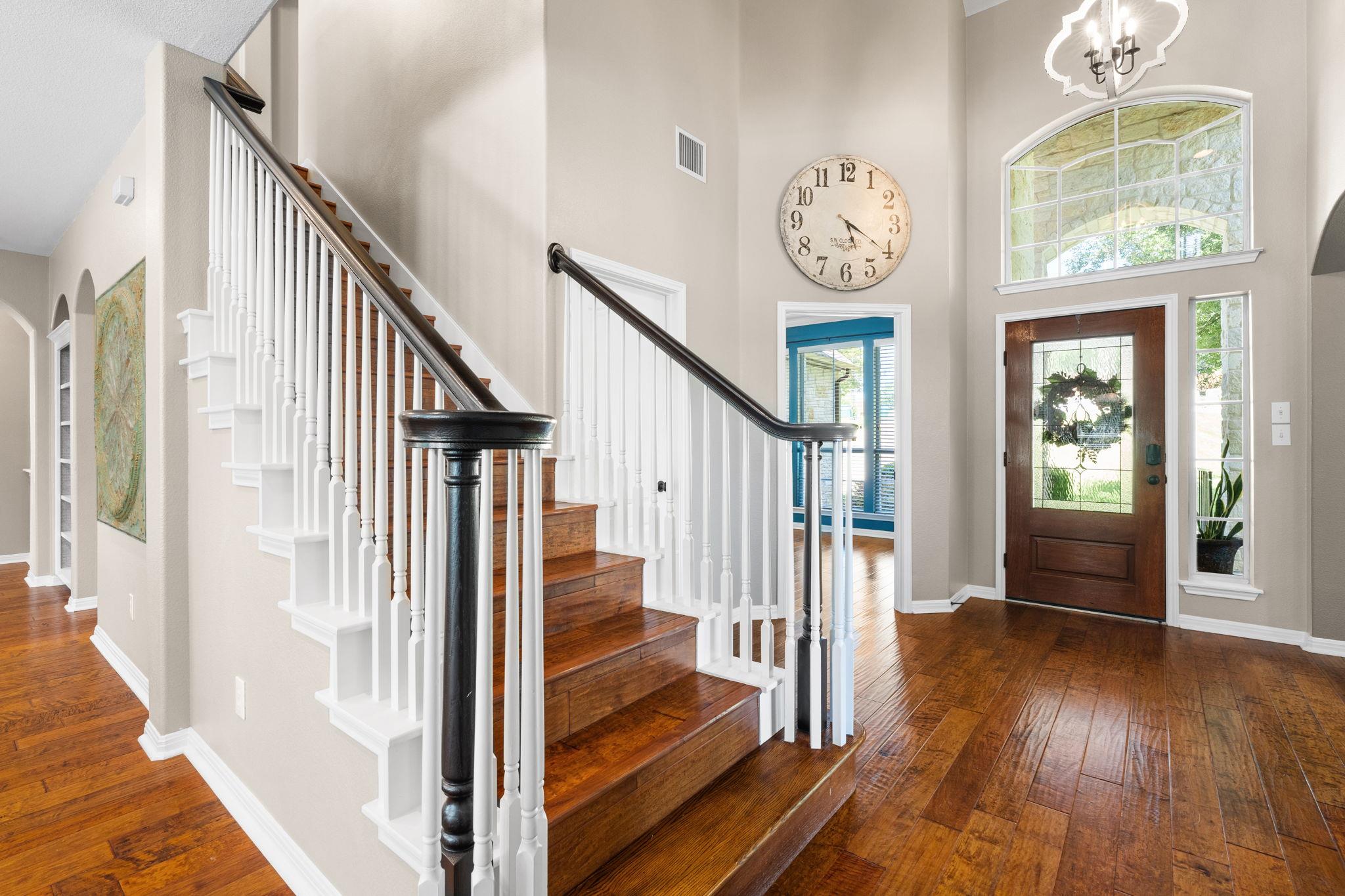 2401 Vestavia Ridge LN — photo 4