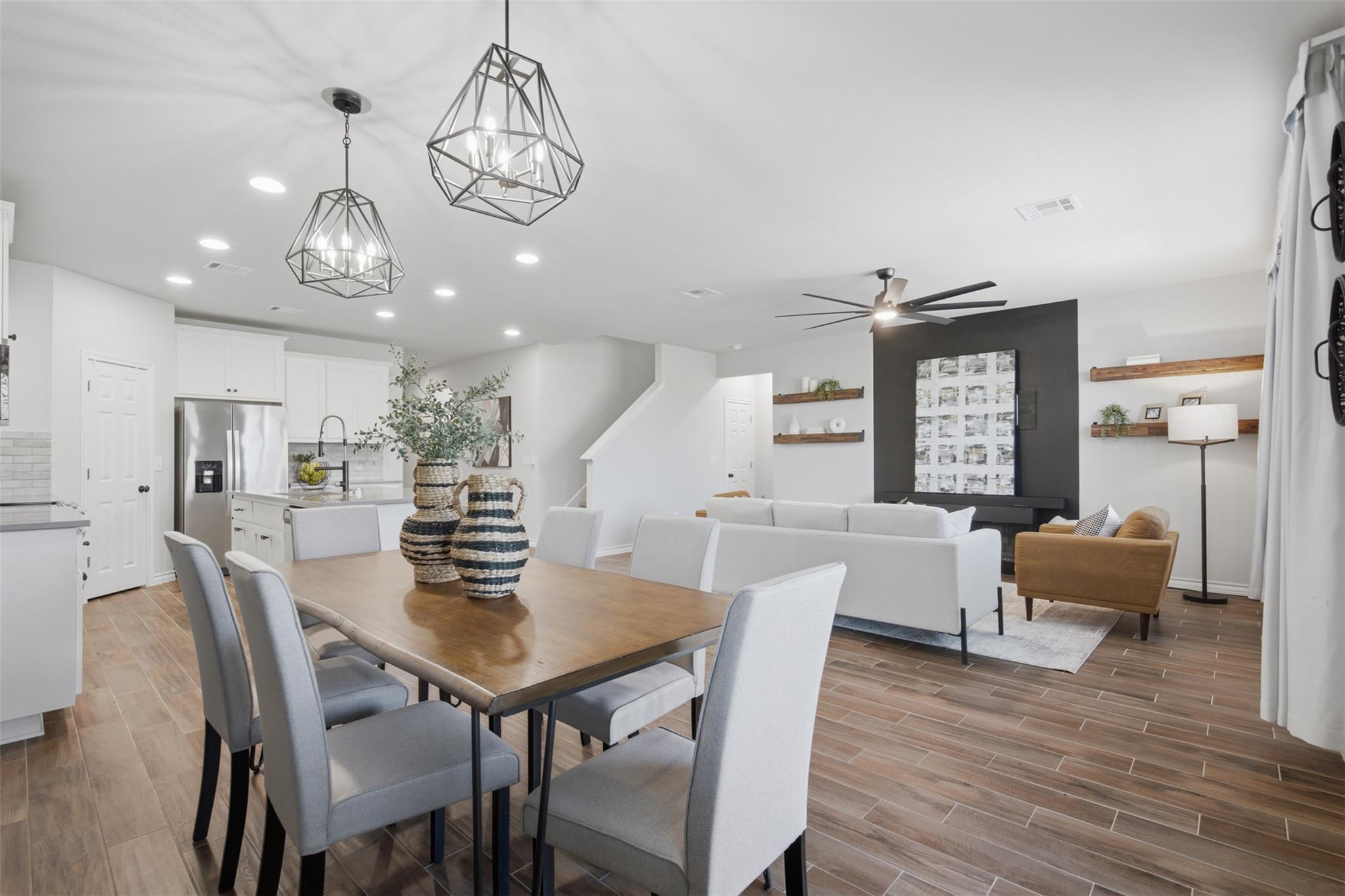 225 Capstone RD