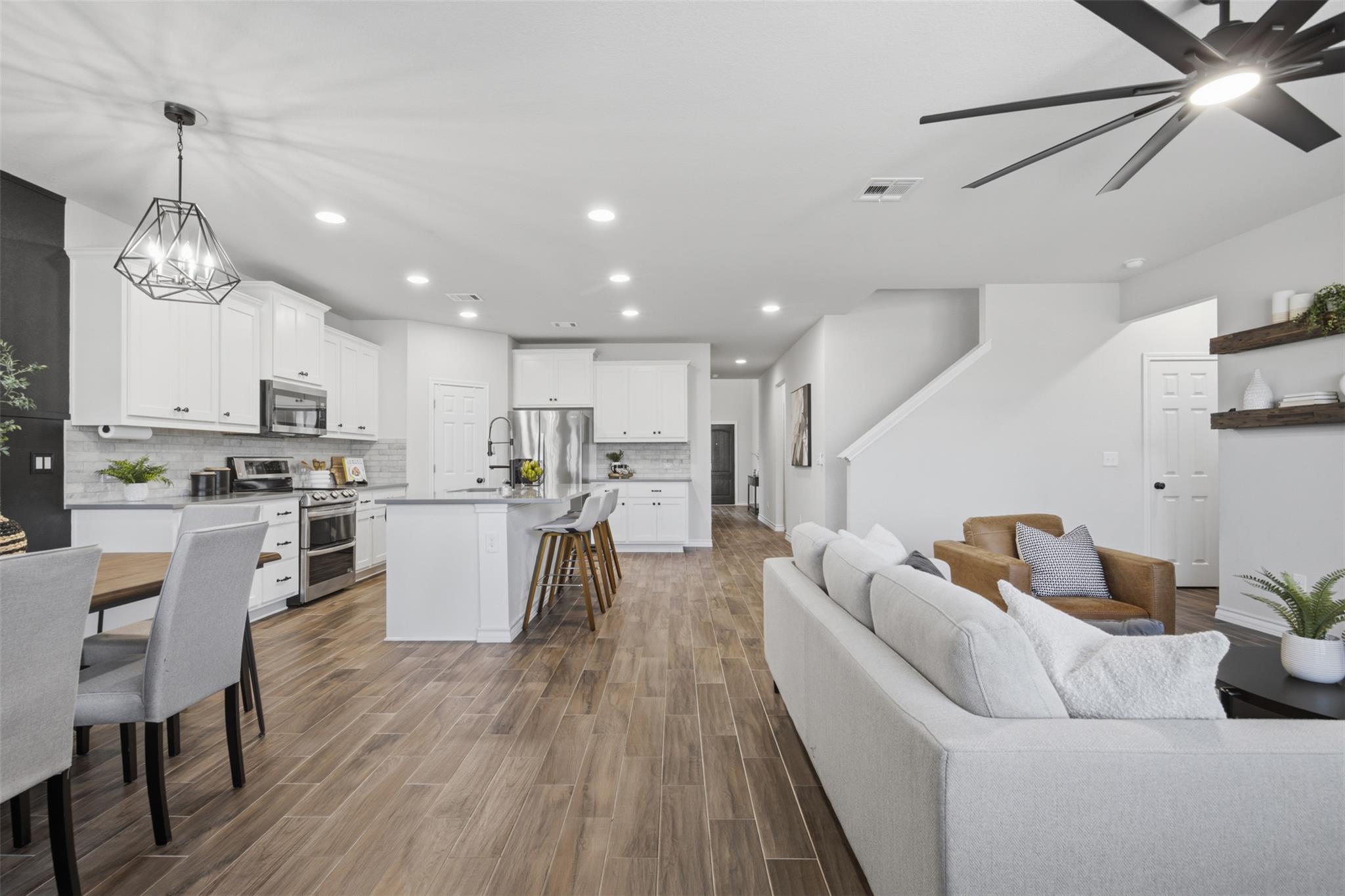 225 Capstone RD — photo 5