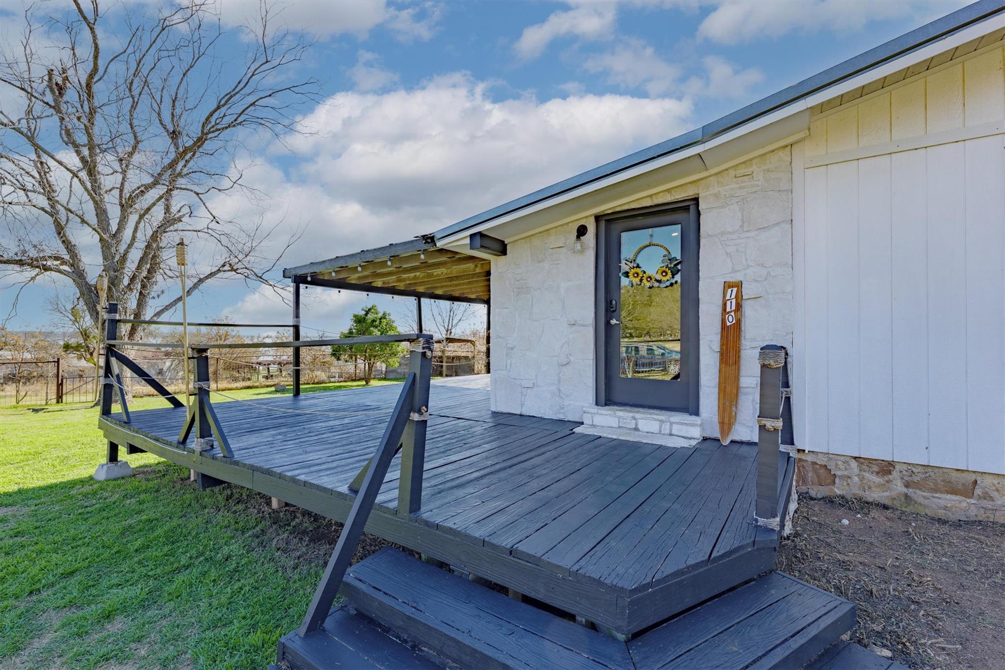 110 Lakewood DR — photo 3