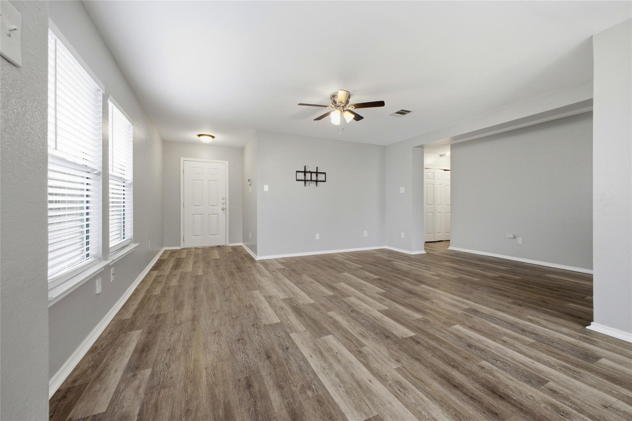 2206 Bluebonnet DR — photo 3