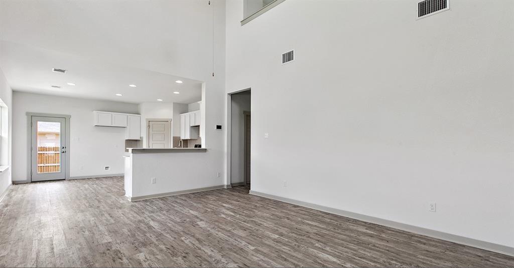 128 New Hampton WAY — photo 5
