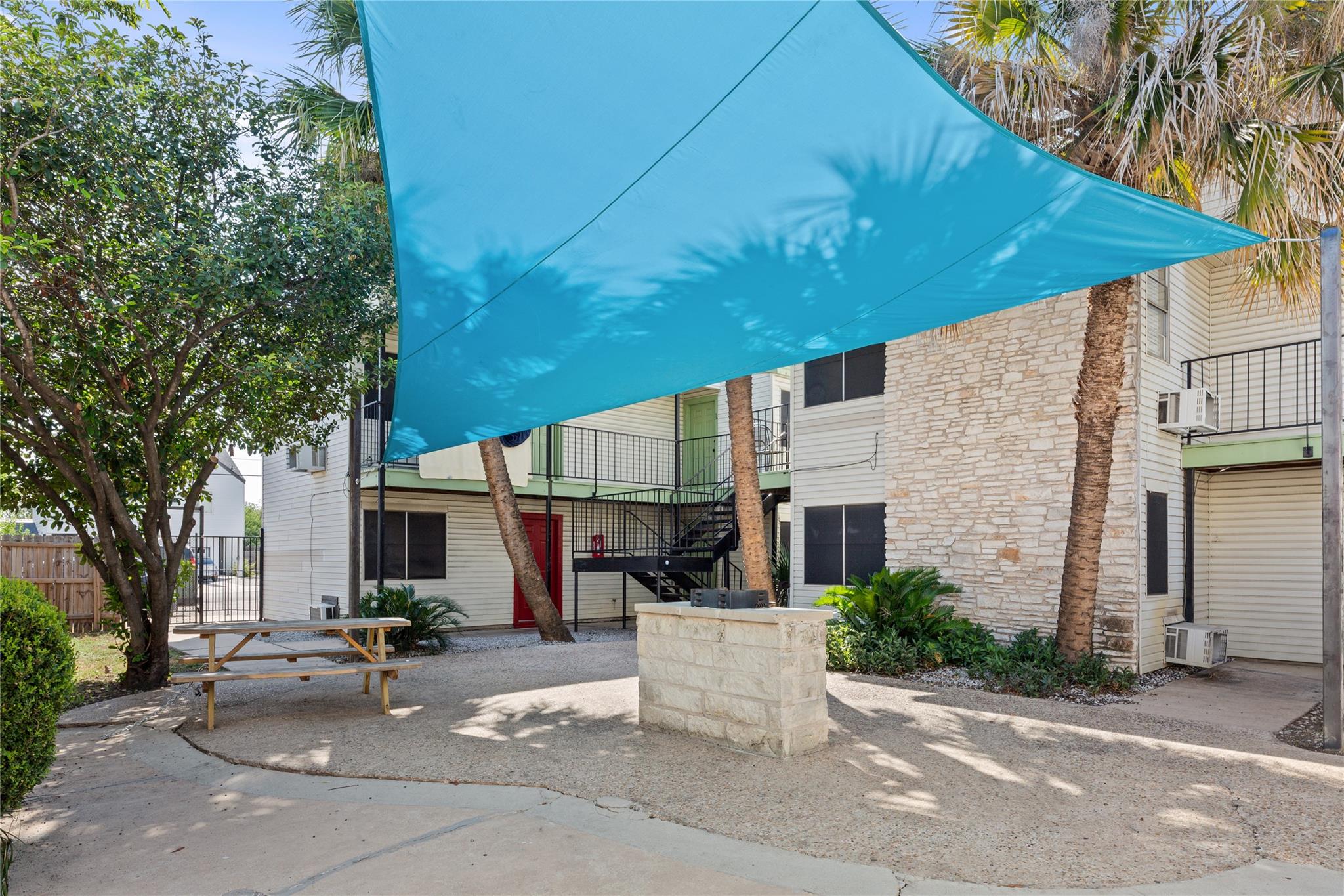 4314 Gillis ST — photo 3