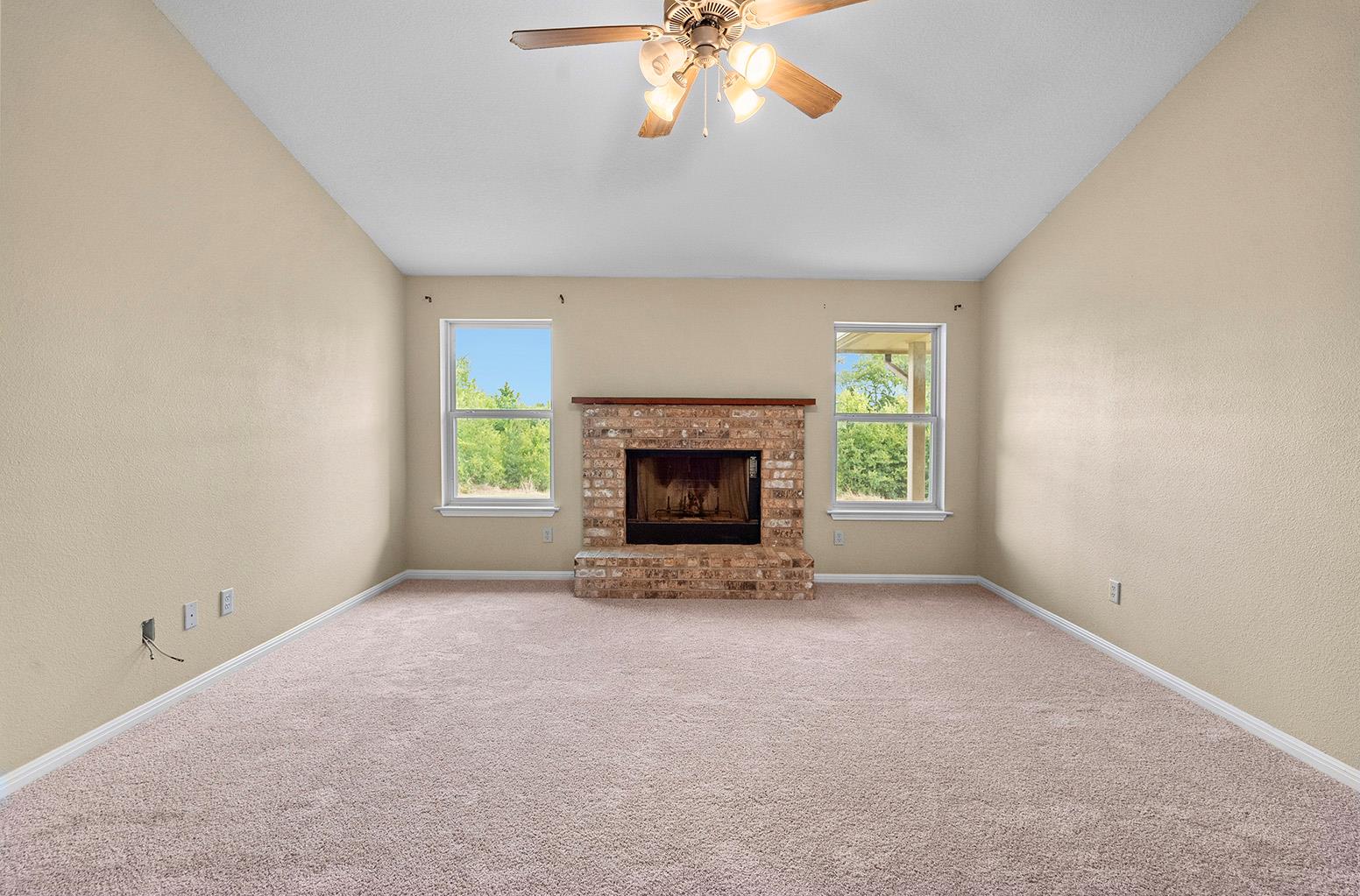 208 Settlers RDG — photo 4