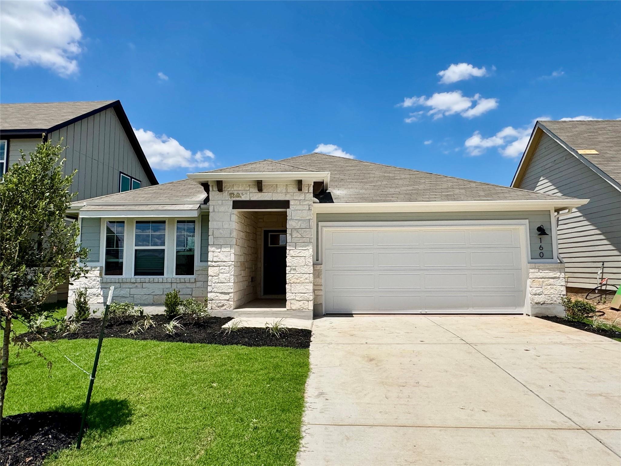 160 Coopers Hawk CRST