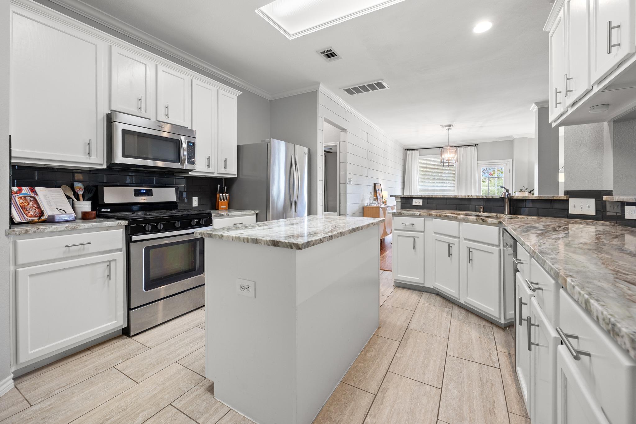 20905 Derby Day Ave — photo 3