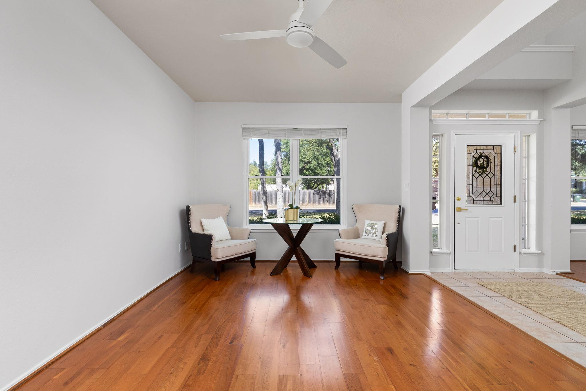 8017 Luling LN — photo 4