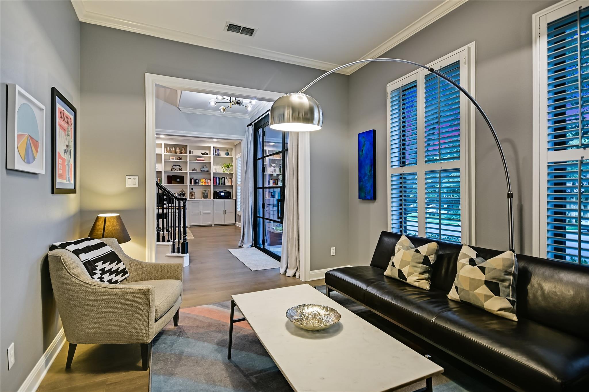 1208 Grosvener CT — photo 4