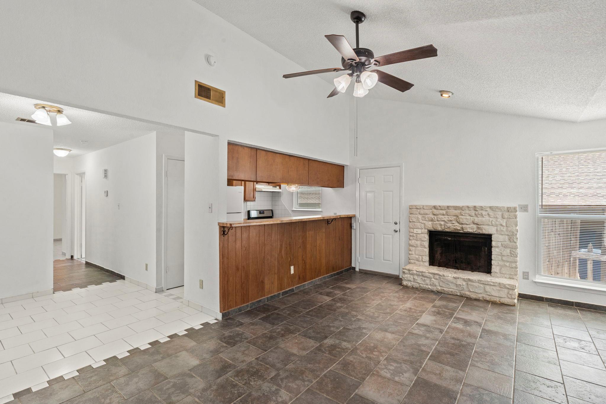 902 Sirocco DR #B — photo 5