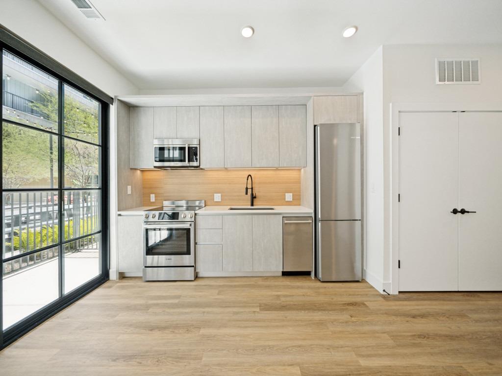 4315 Congress Ave #220 — photo 5