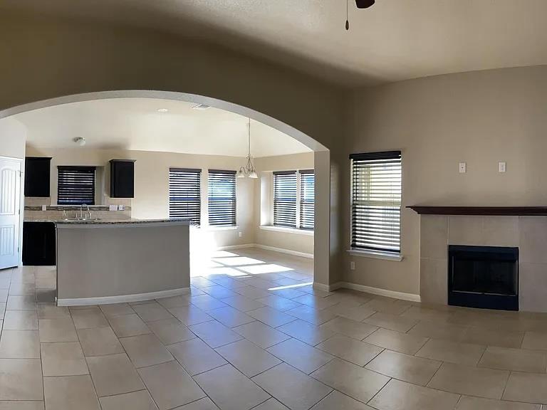 604 Vega LN — photo 5