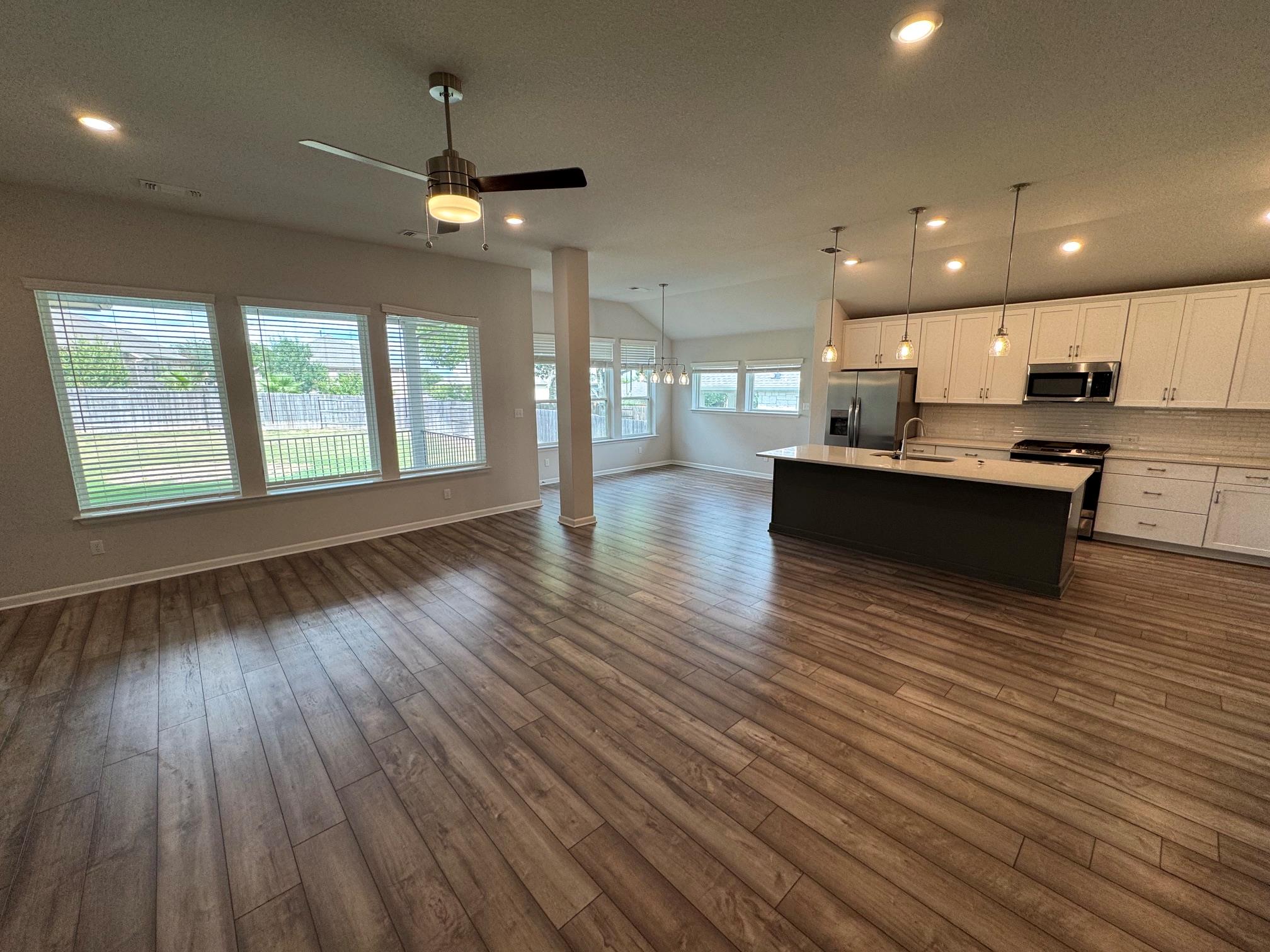 136 Osceola DR — photo 3