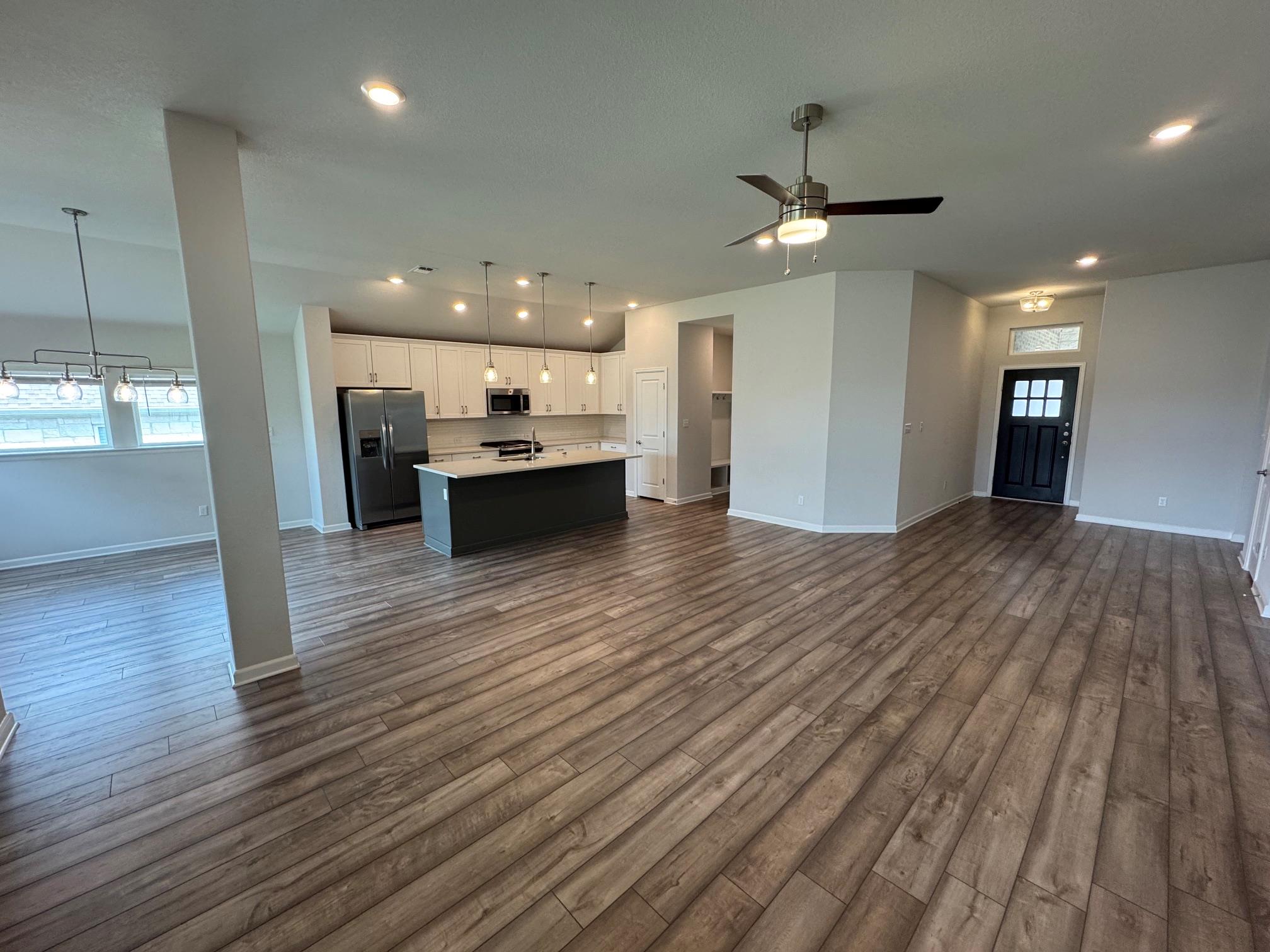 136 Osceola DR — photo 4
