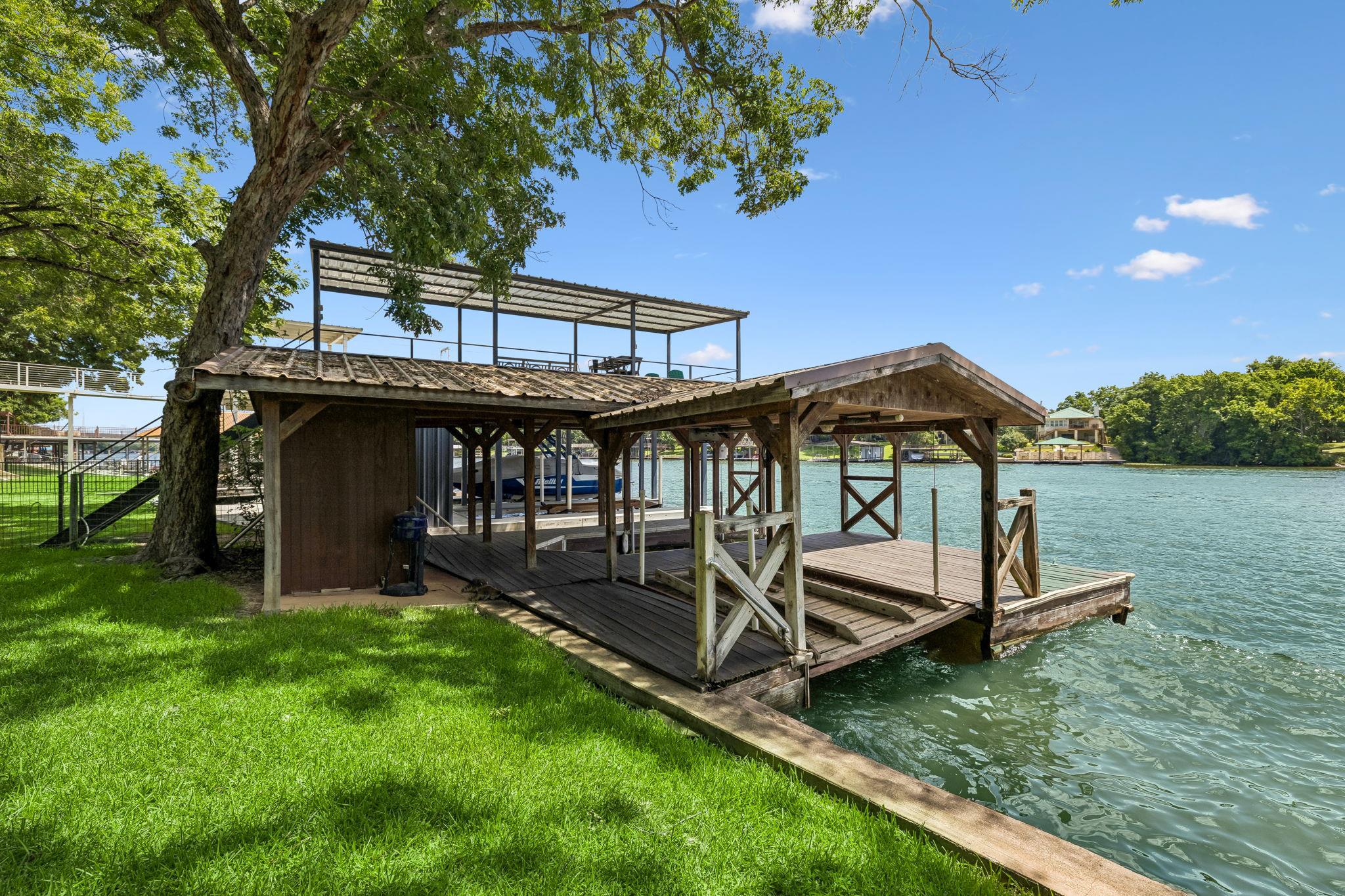 2632 Williams Lakeshore DR — photo 3