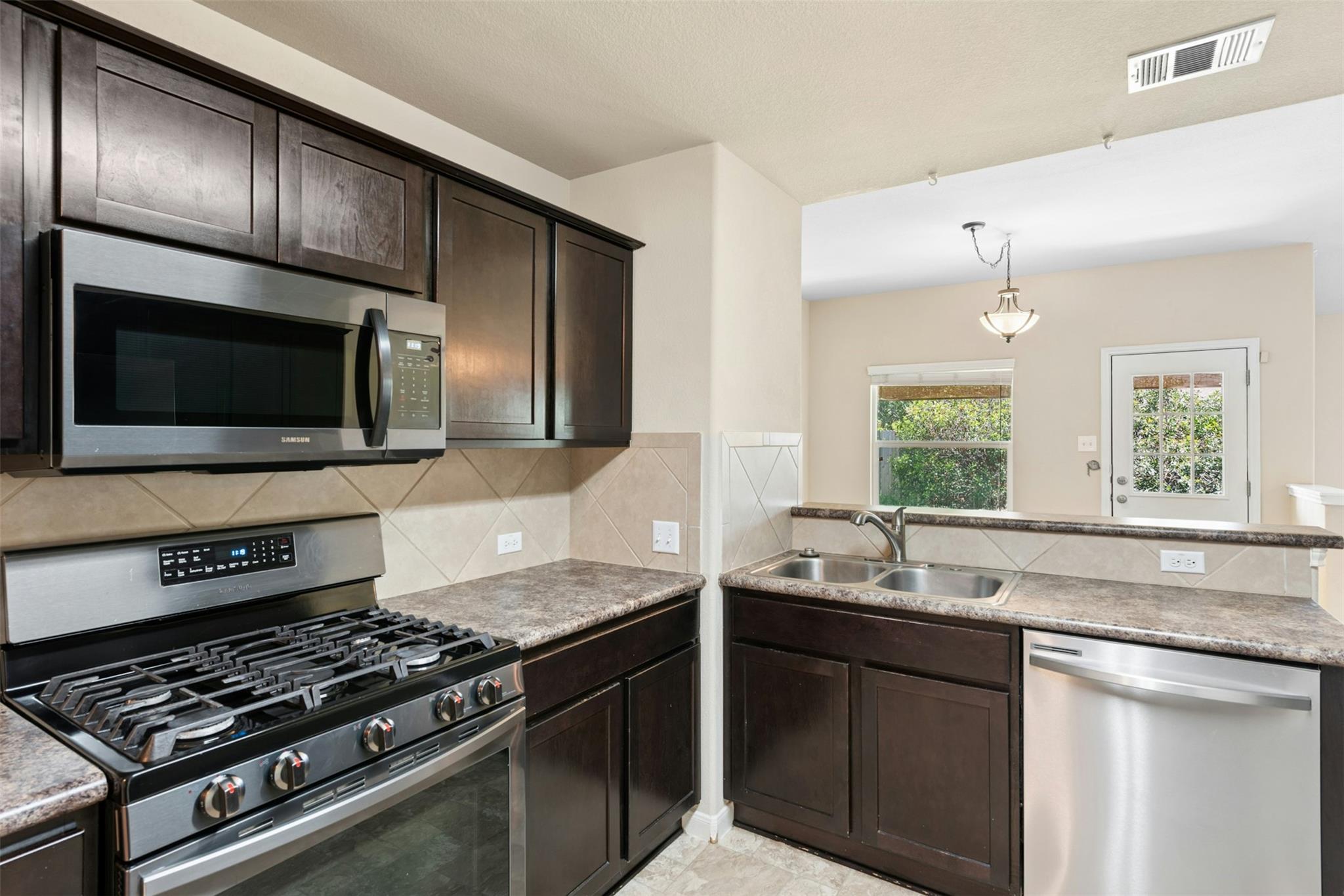 207 Wild Cat DR — photo 4