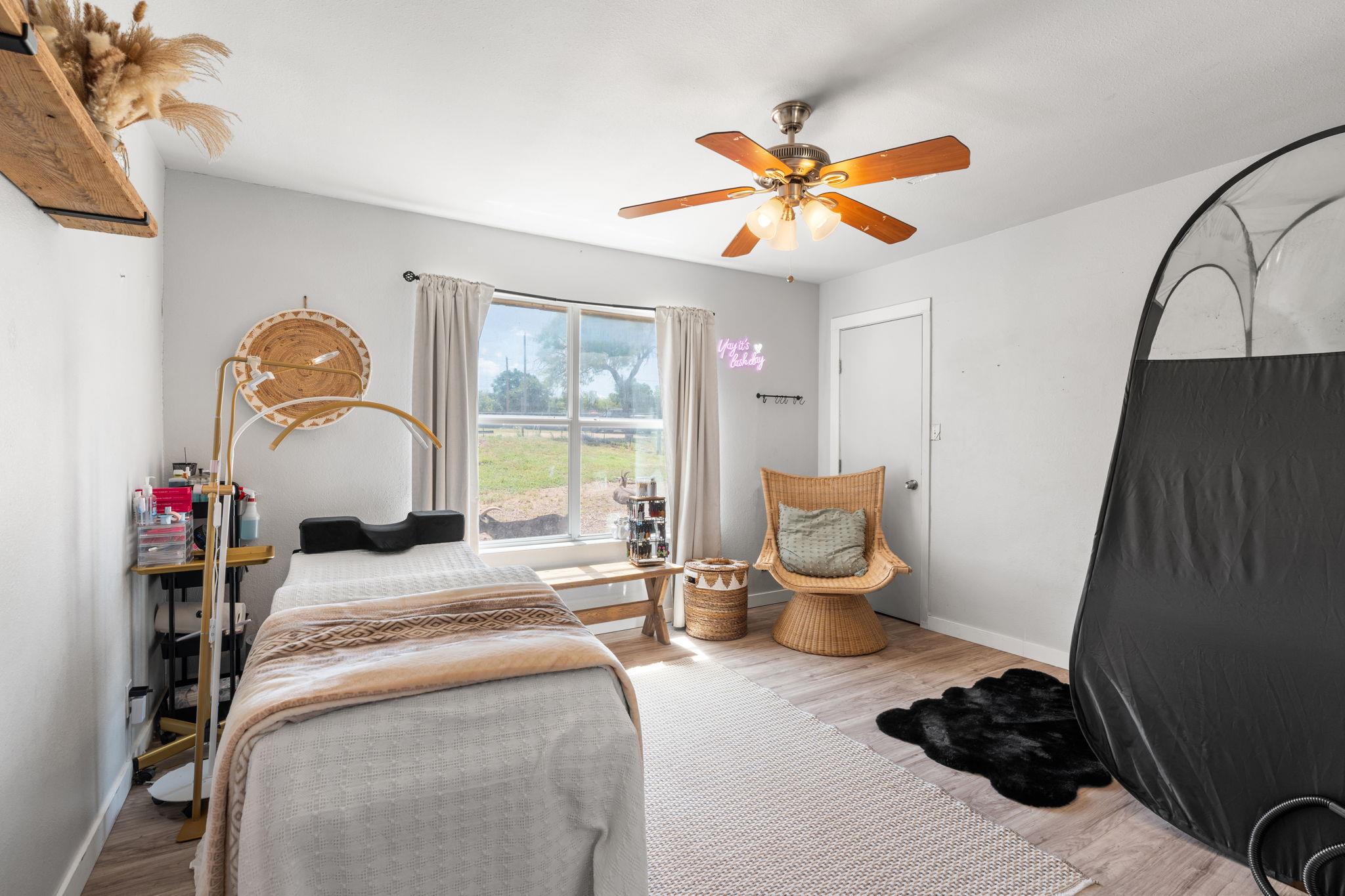 1421 Fm 1660 — photo 5