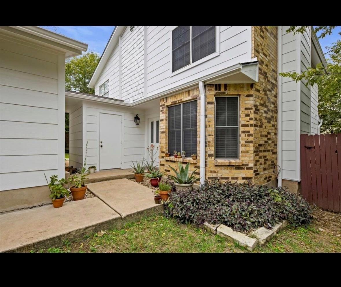 2102-A KENNETH Ave #A — photo 3