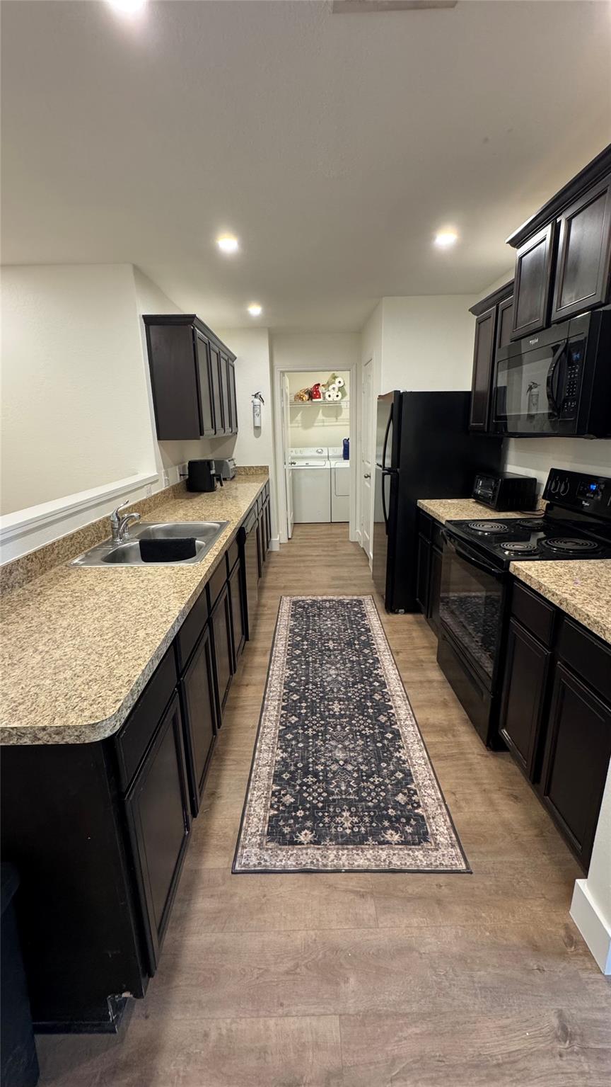 1421 Breanna LN — photo 5