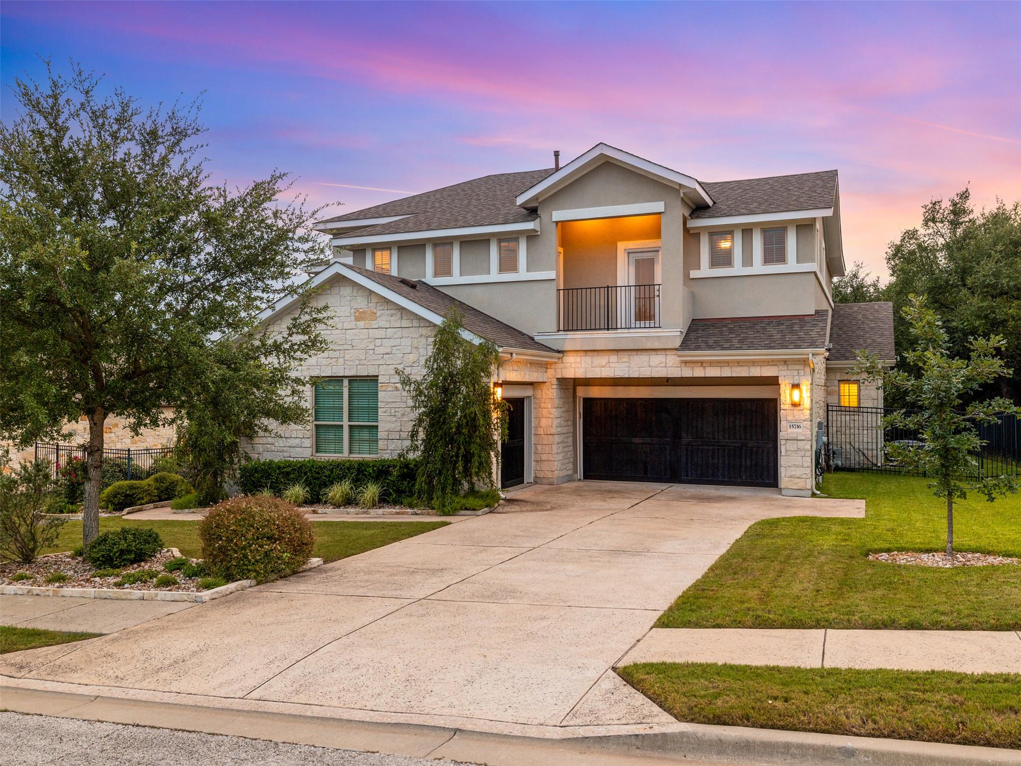 15716 De Fortuna DR