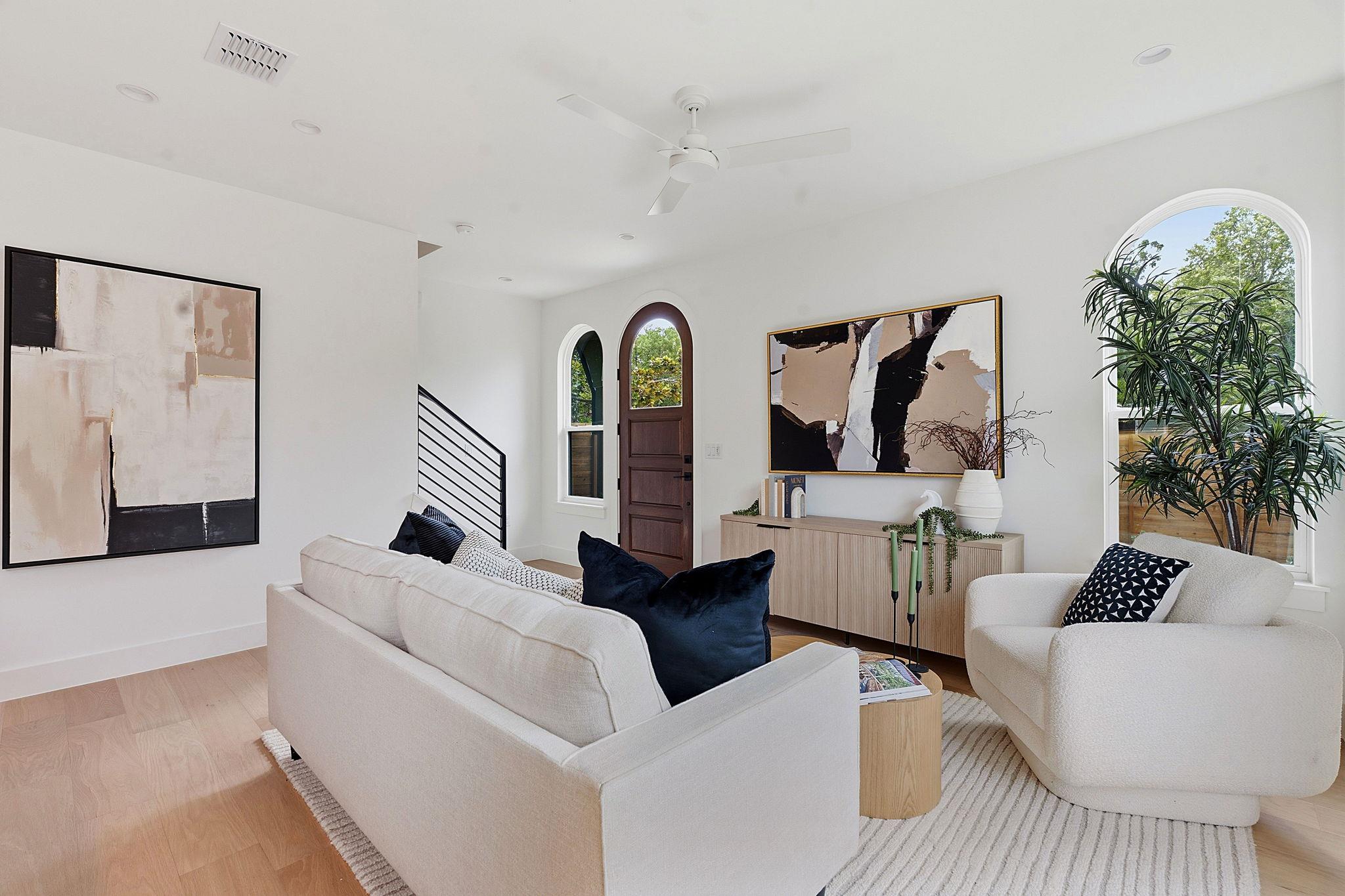 1157 Nickols Ave — photo 4