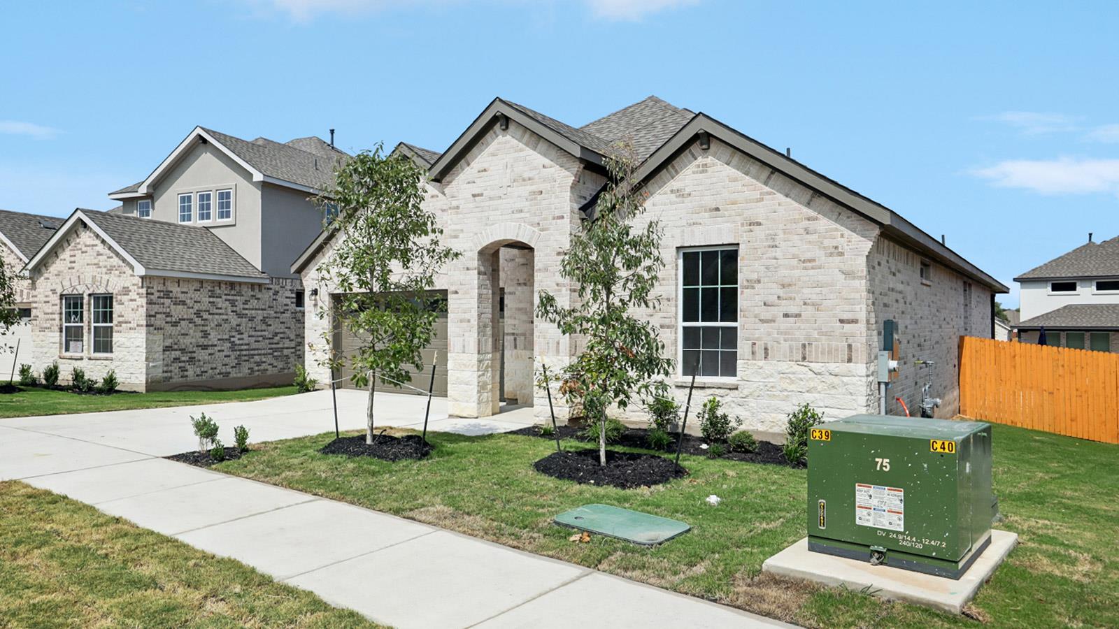 433 Eagle Canyon DR — photo 3