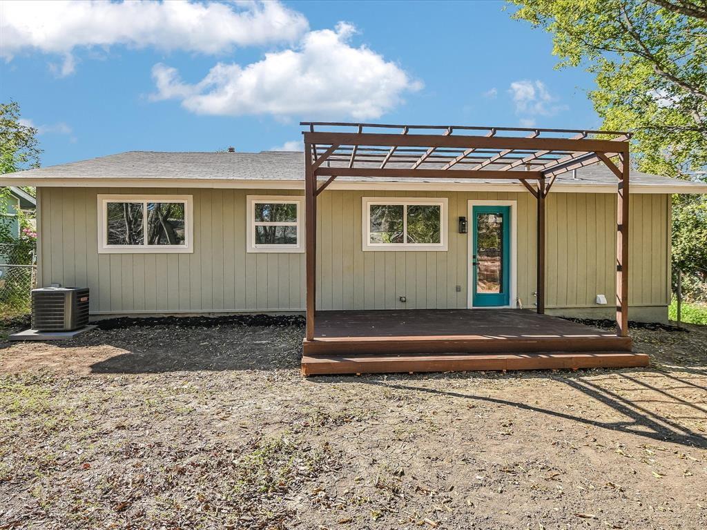 7004 Craybrough CIR — photo 5