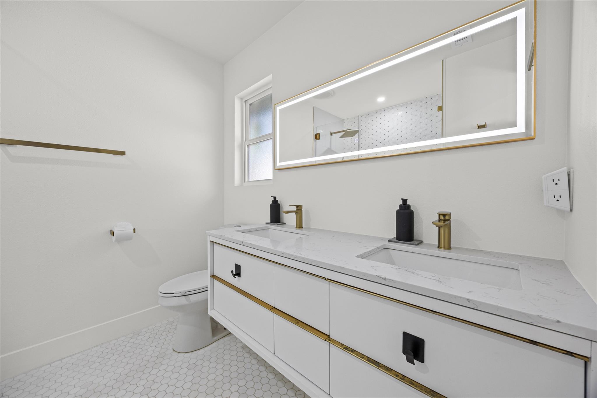 7404 Gunnison PASS — photo 4
