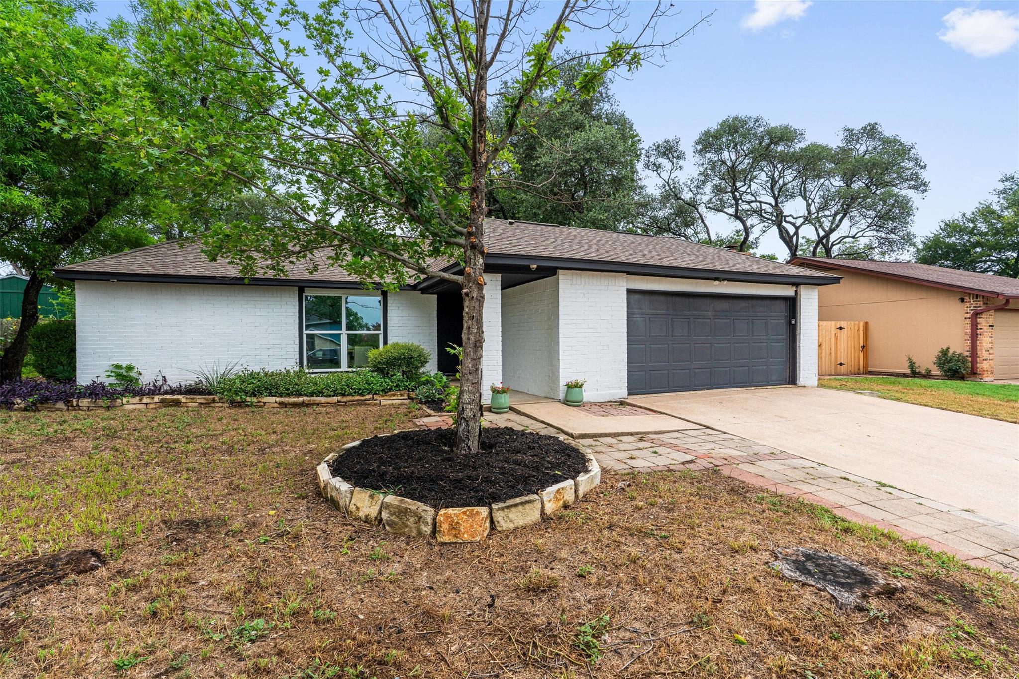 2110 Malvern Hill DR — photo 3
