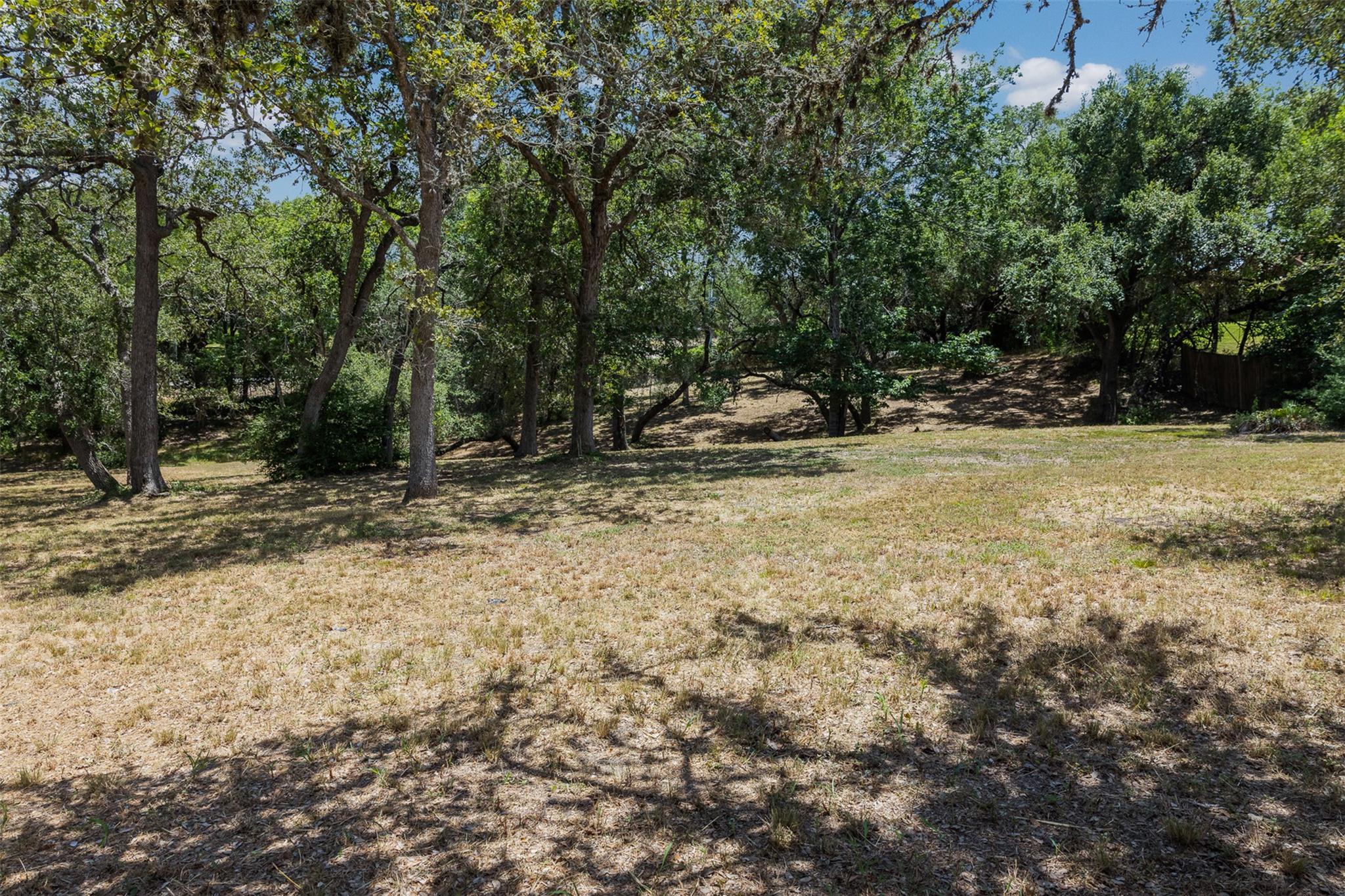110 Kathleen Ave — photo 3