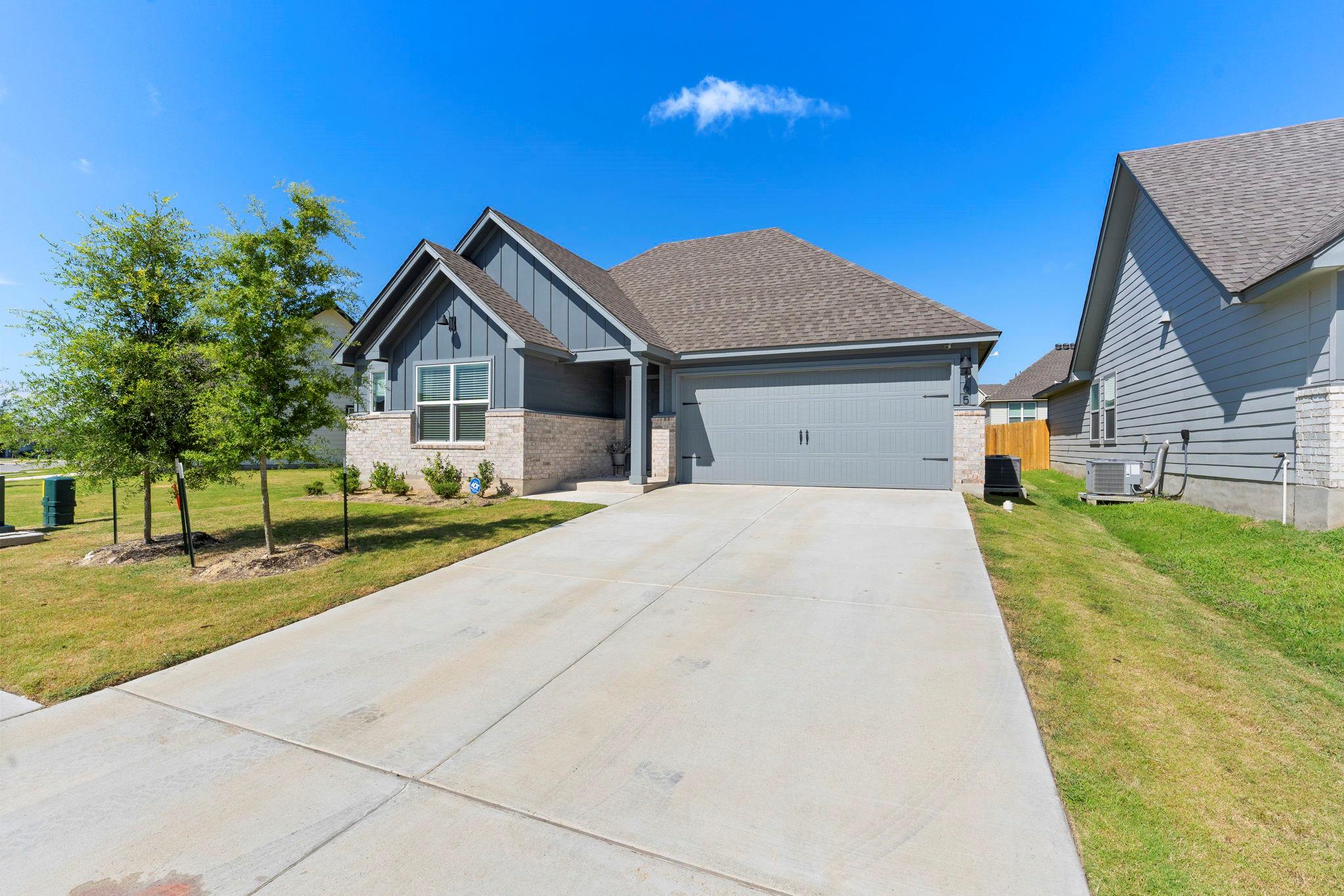 165 Hugh DR