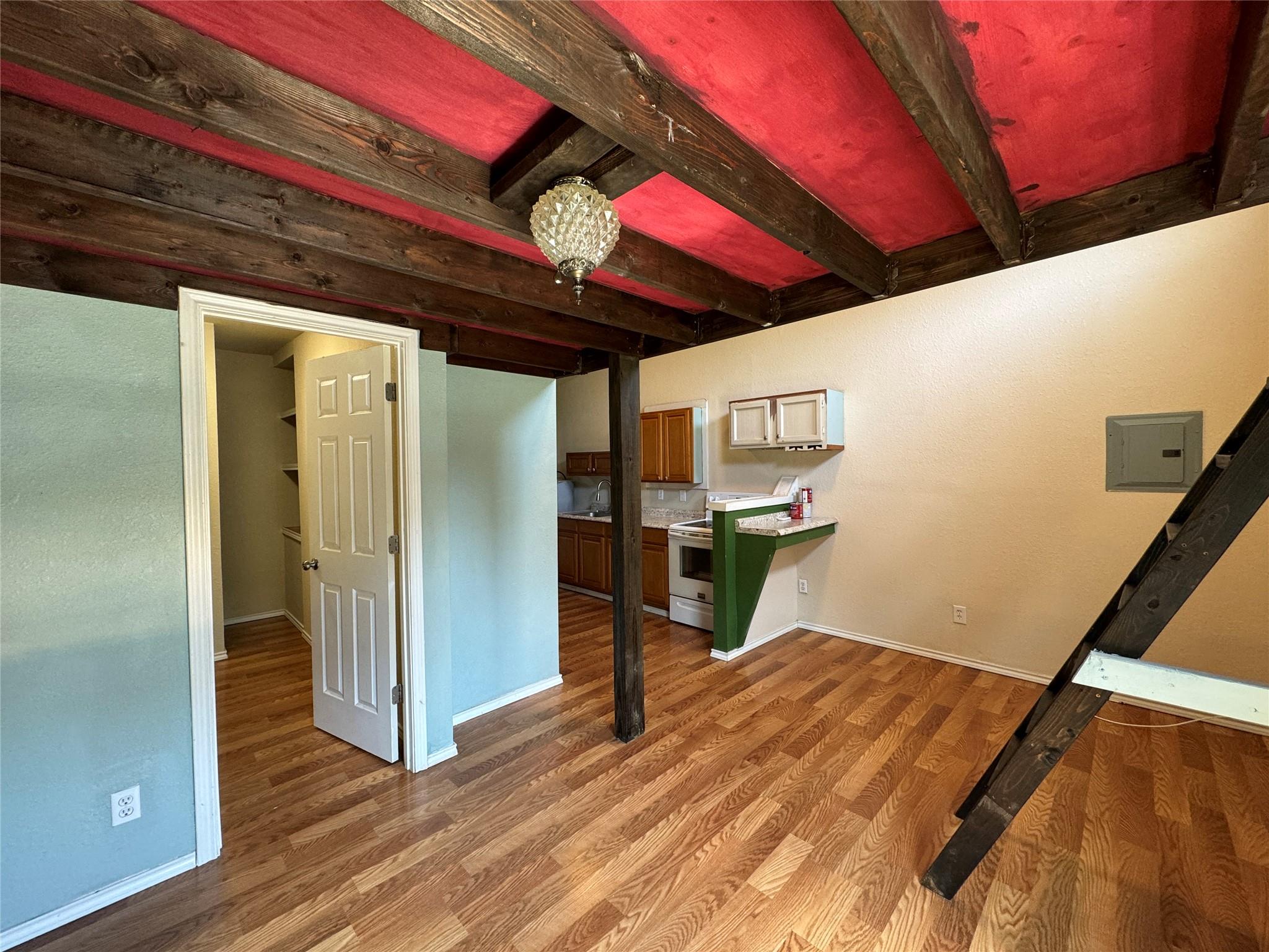 1108 McCarty LN #C — photo 5