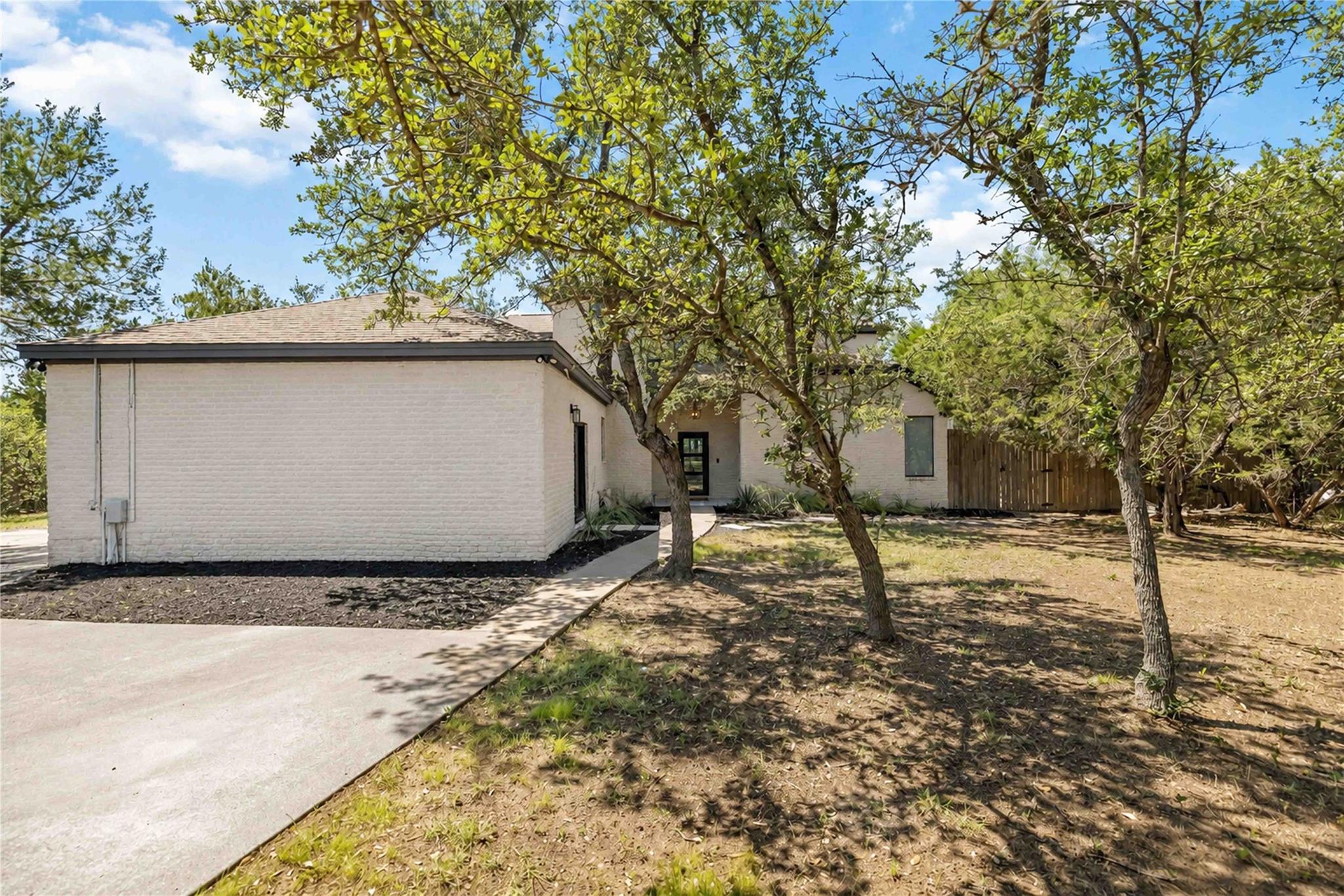3400 Serene Hills CT — photo 5