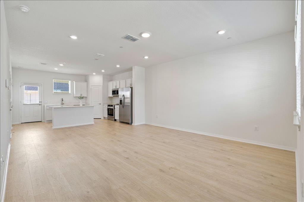 2515 Caleb Asher LOOP — photo 3