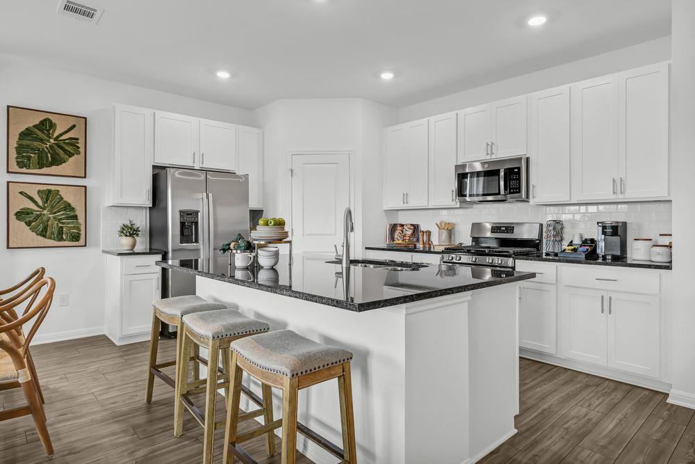 15404 Betsy ST — photo 3