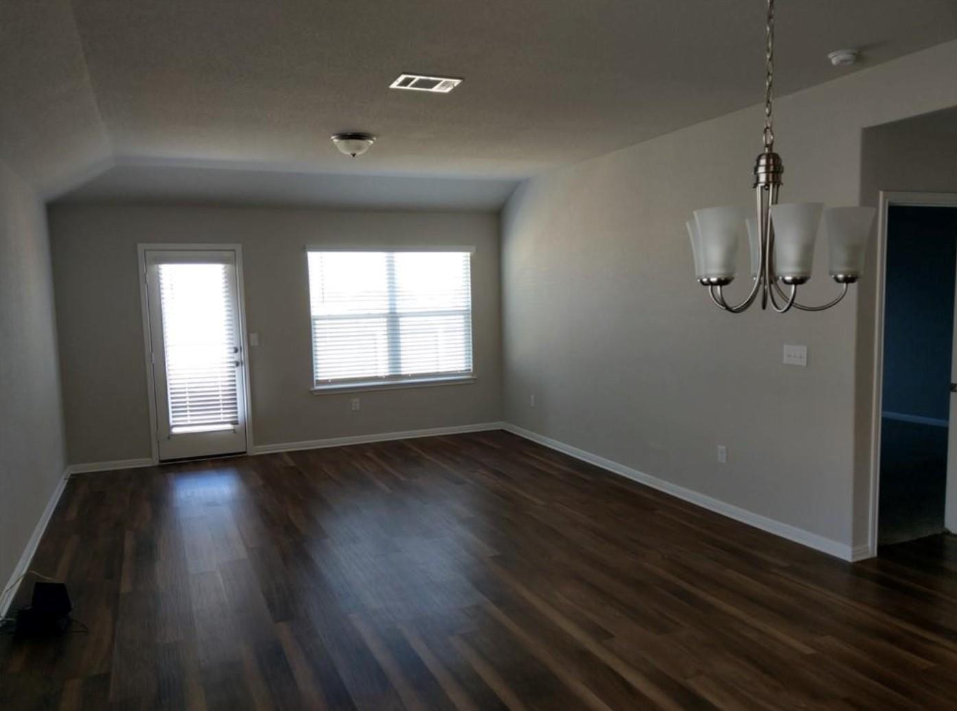 109 Schuster CT — photo 4