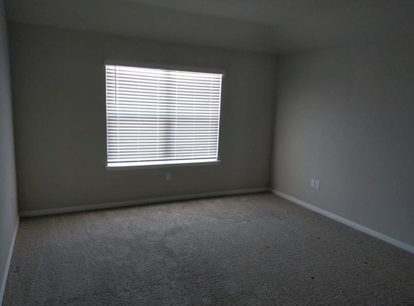 109 Schuster CT — photo 5