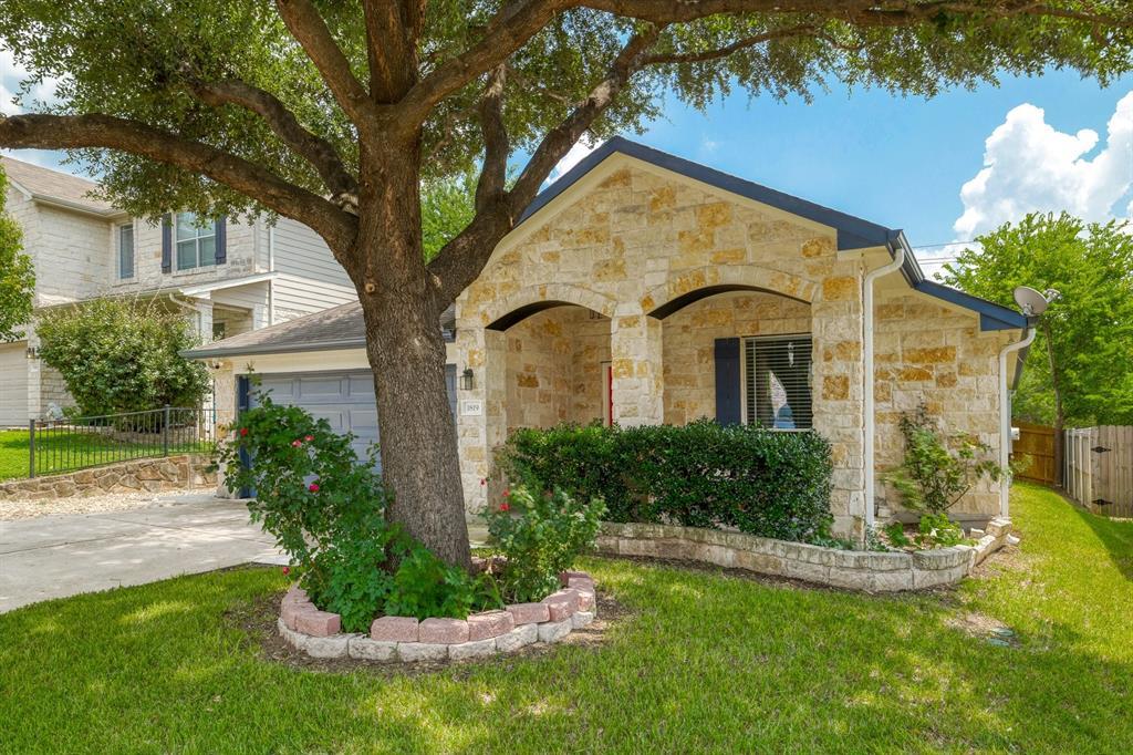 1819 Melissa Oaks LN — photo 3