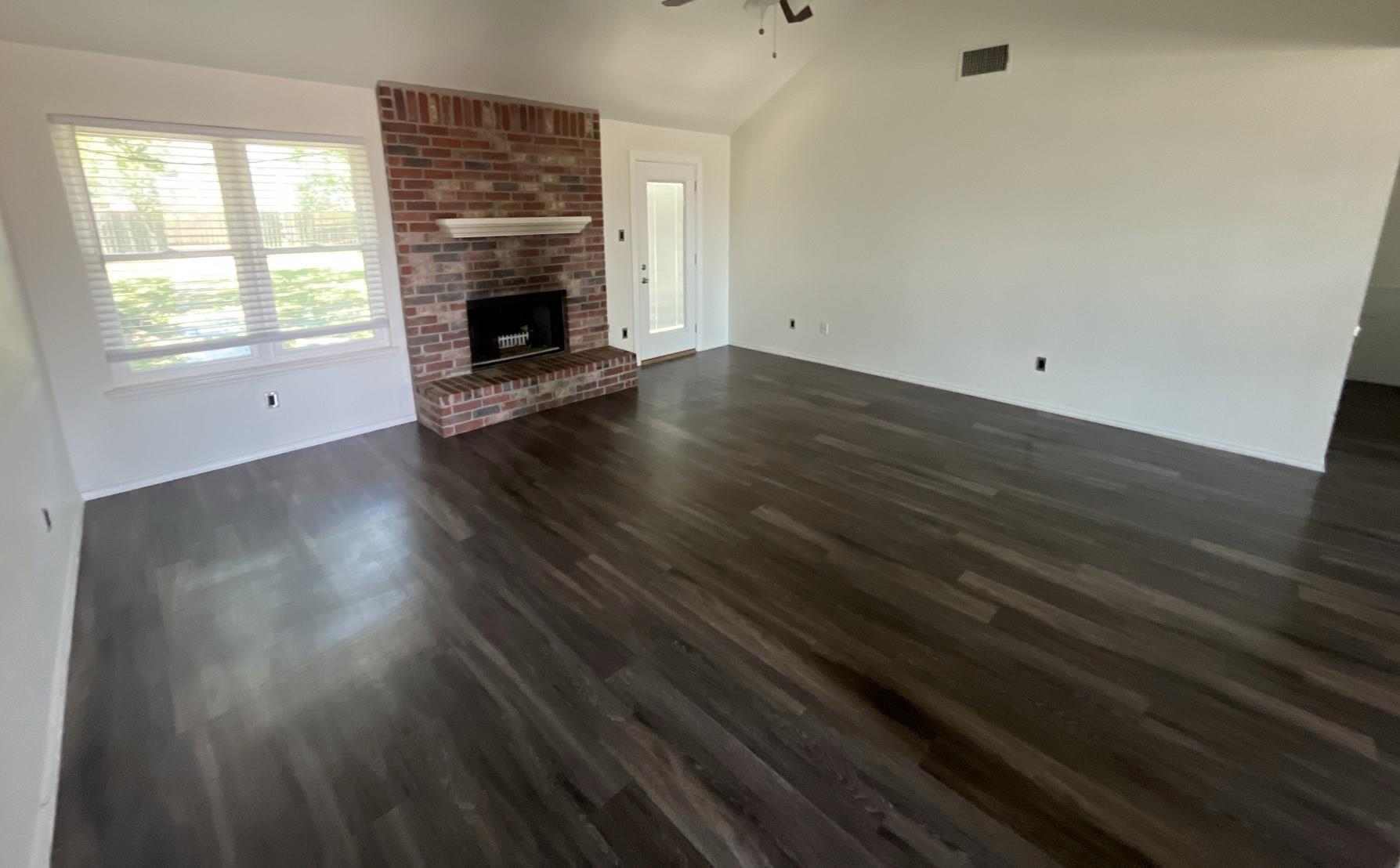 1712 Somerset DR — photo 3