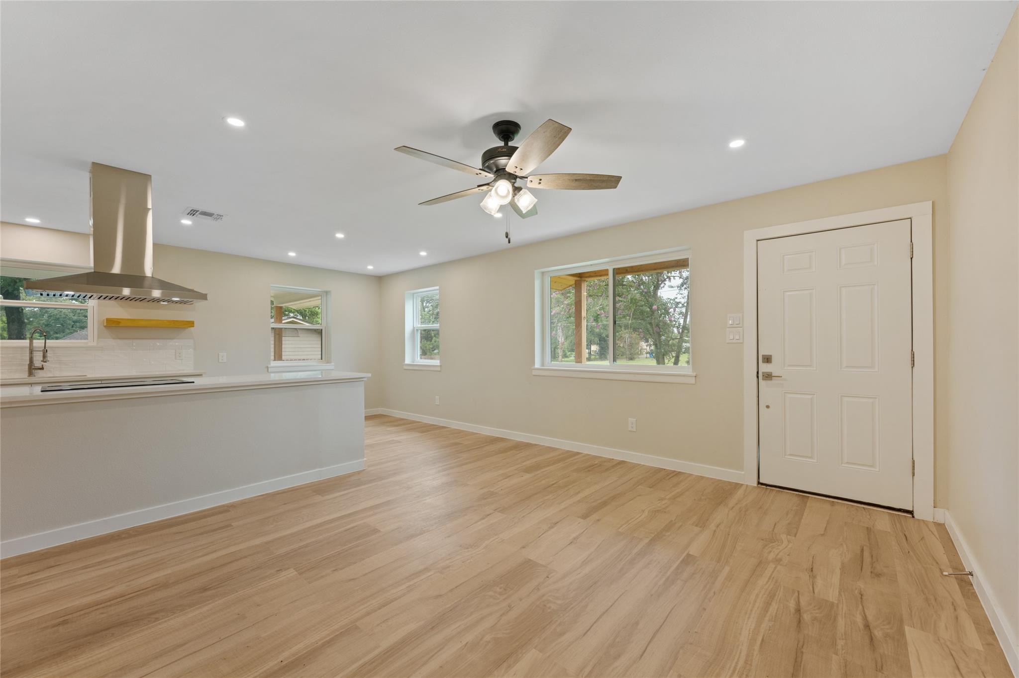 212 Cool Water DR — photo 3