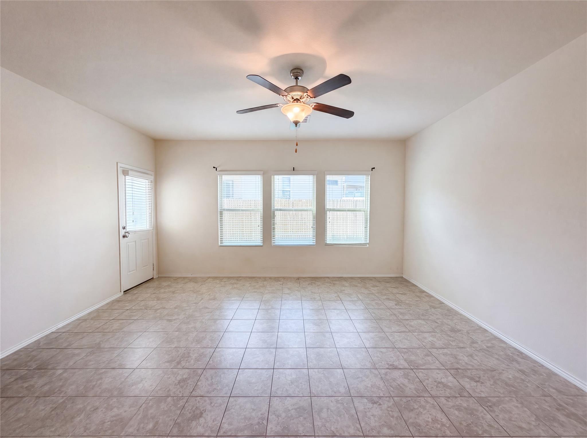 276 Circle WAY #26E — photo 3
