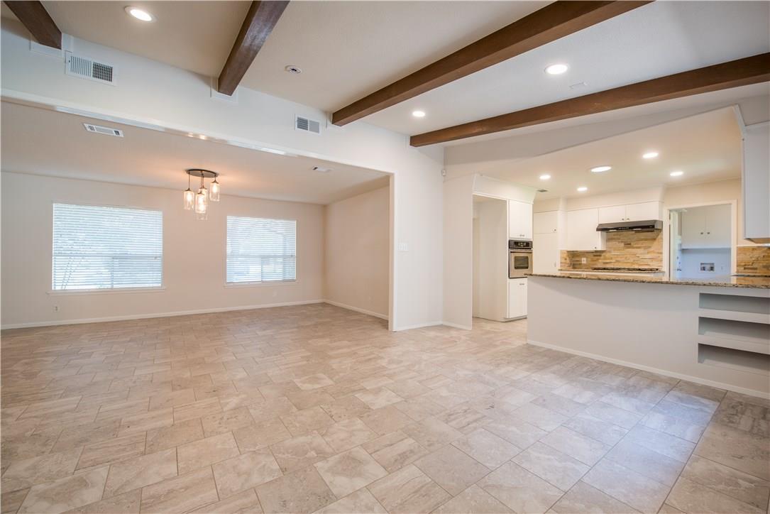 2902 Silverleaf DR — photo 4