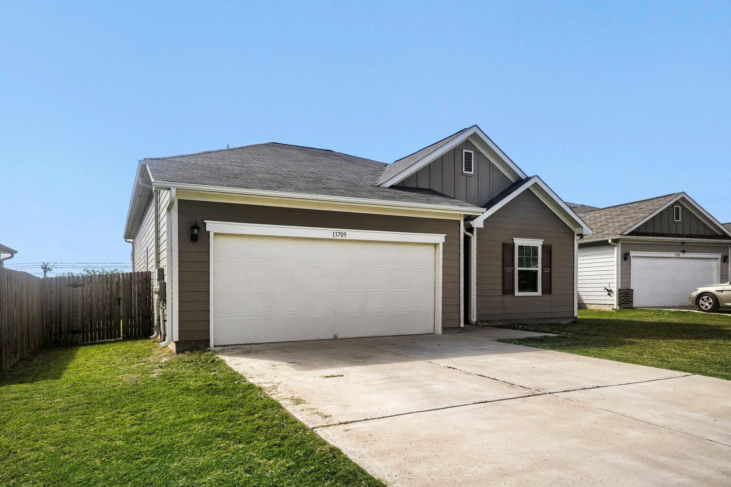 13705 Sherri Berry WAY — photo 3