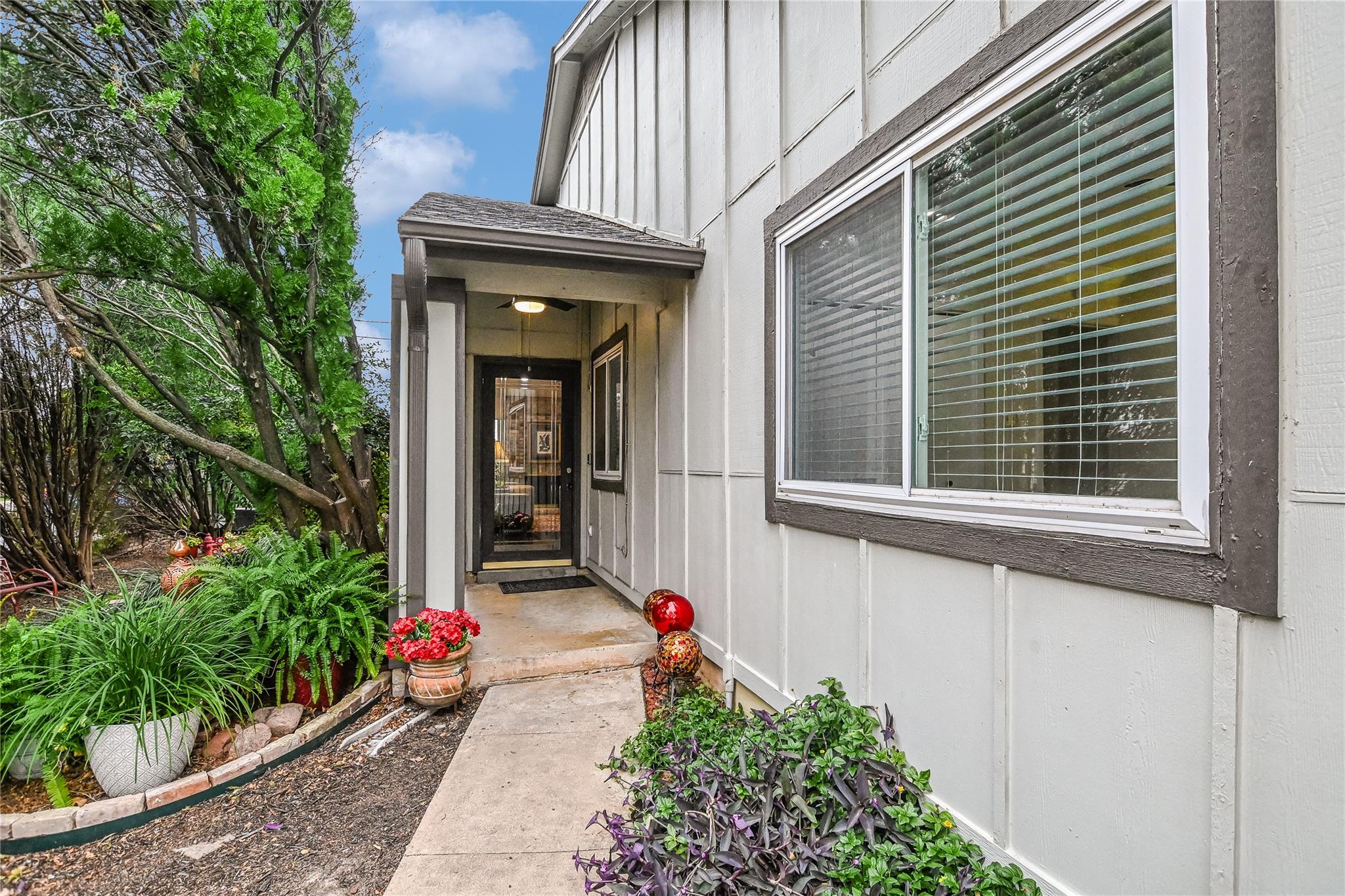 9469 Singing Quail DR — photo 3