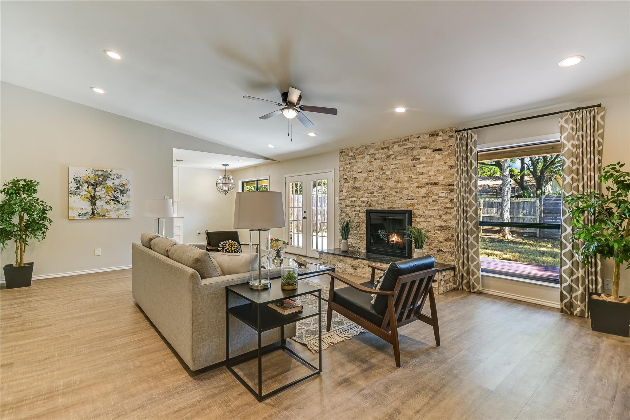 4708 Cap Rock DR — photo 4