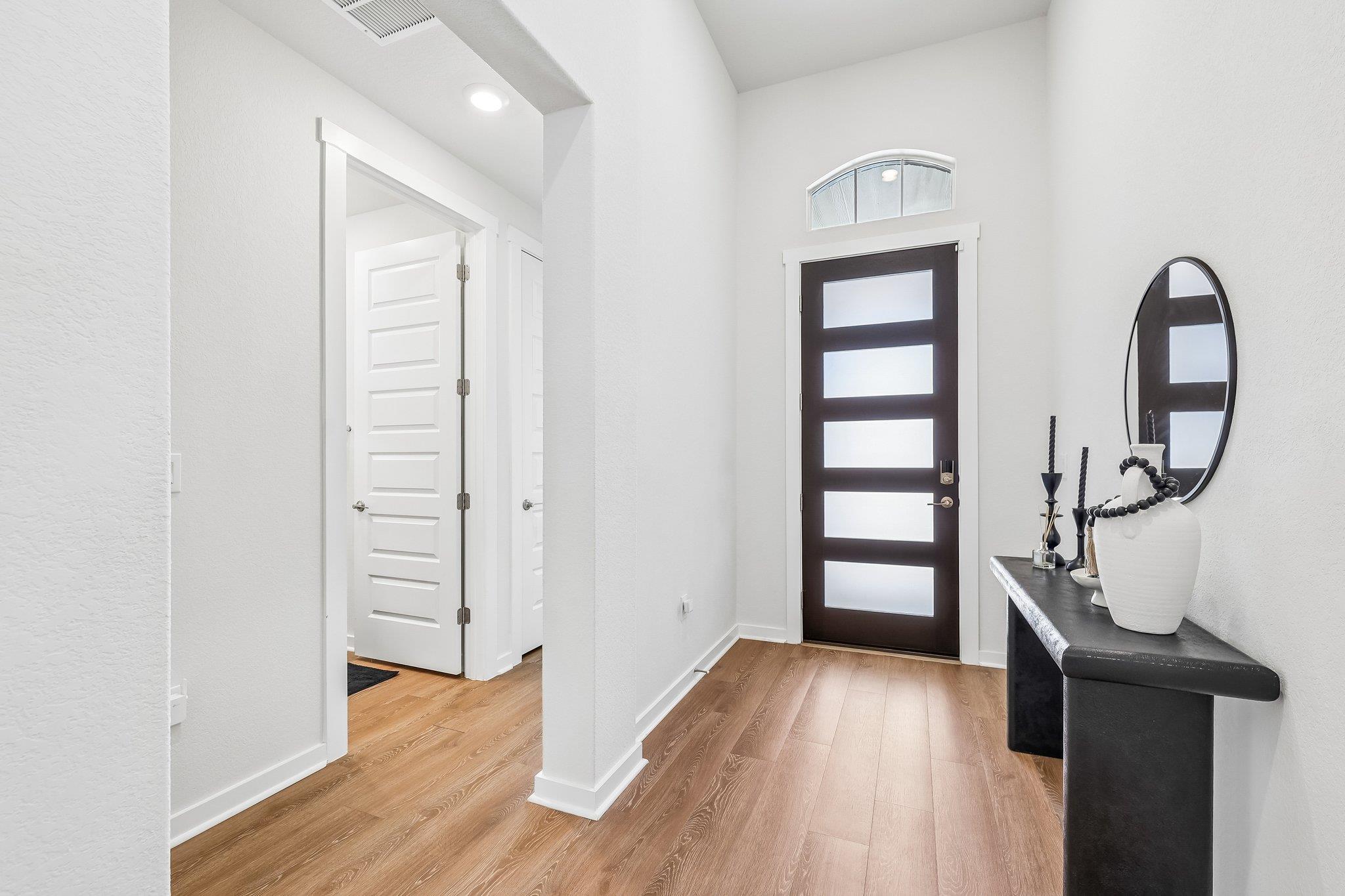 205 Indian Shoal DR — photo 4